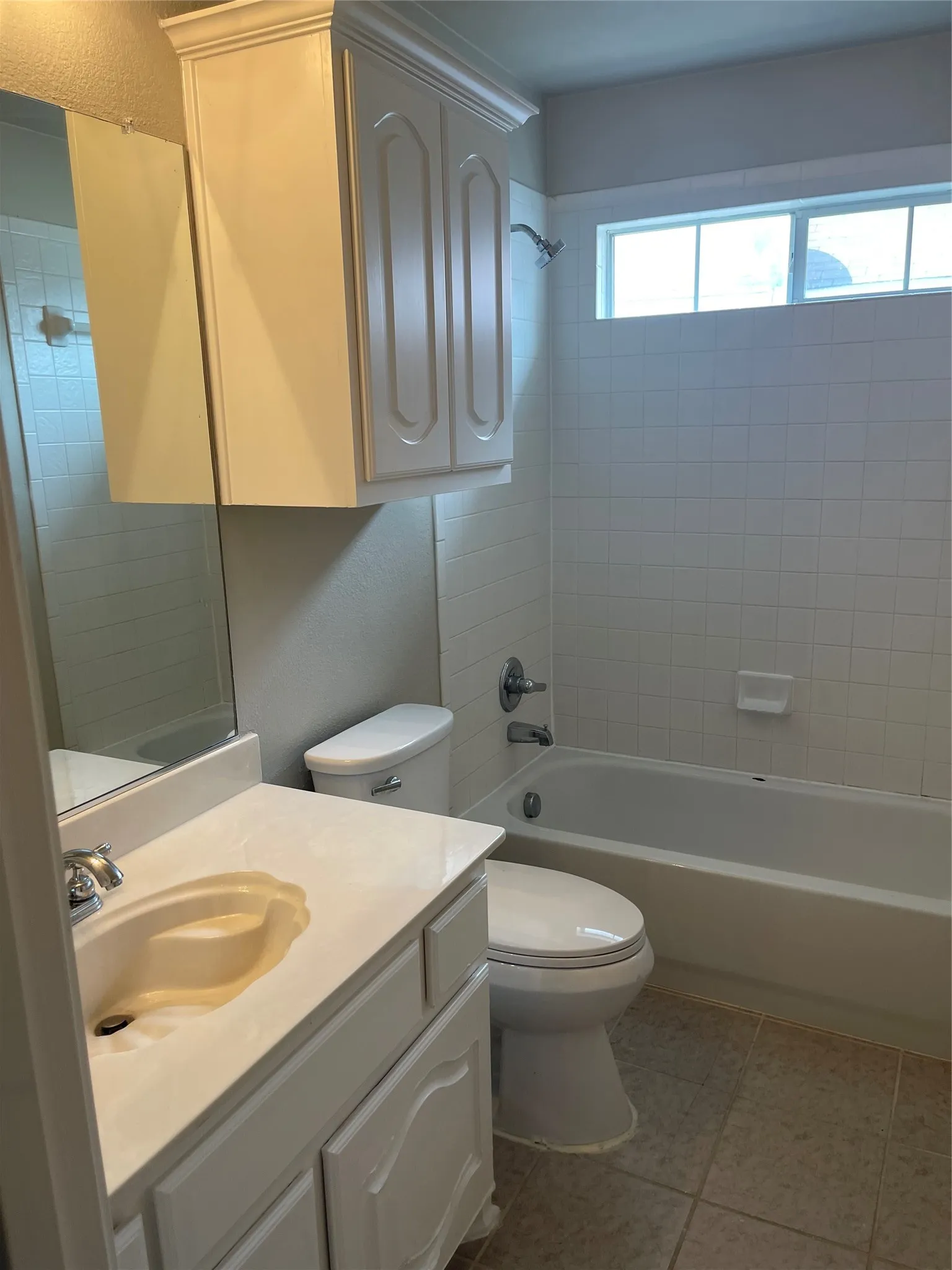 Single Family Residence For Rent in Tarrant County , 2740 Eastland Drive, Grand Prairie, Texas 75052, 5 Bedroom, 4 Bathroom, 2 Garage spaces, 3,855 Sqft, built in 2007, mls#21394116, Real Estate Agent in Grand Prairie, Homes For Rent in Tarrant county, Homes For Rent in Grand Prairie, Realtor in Grand Prairie Texas, Real Estate Brokerage Independent Realty Texas, Luminita Cordes Realtor