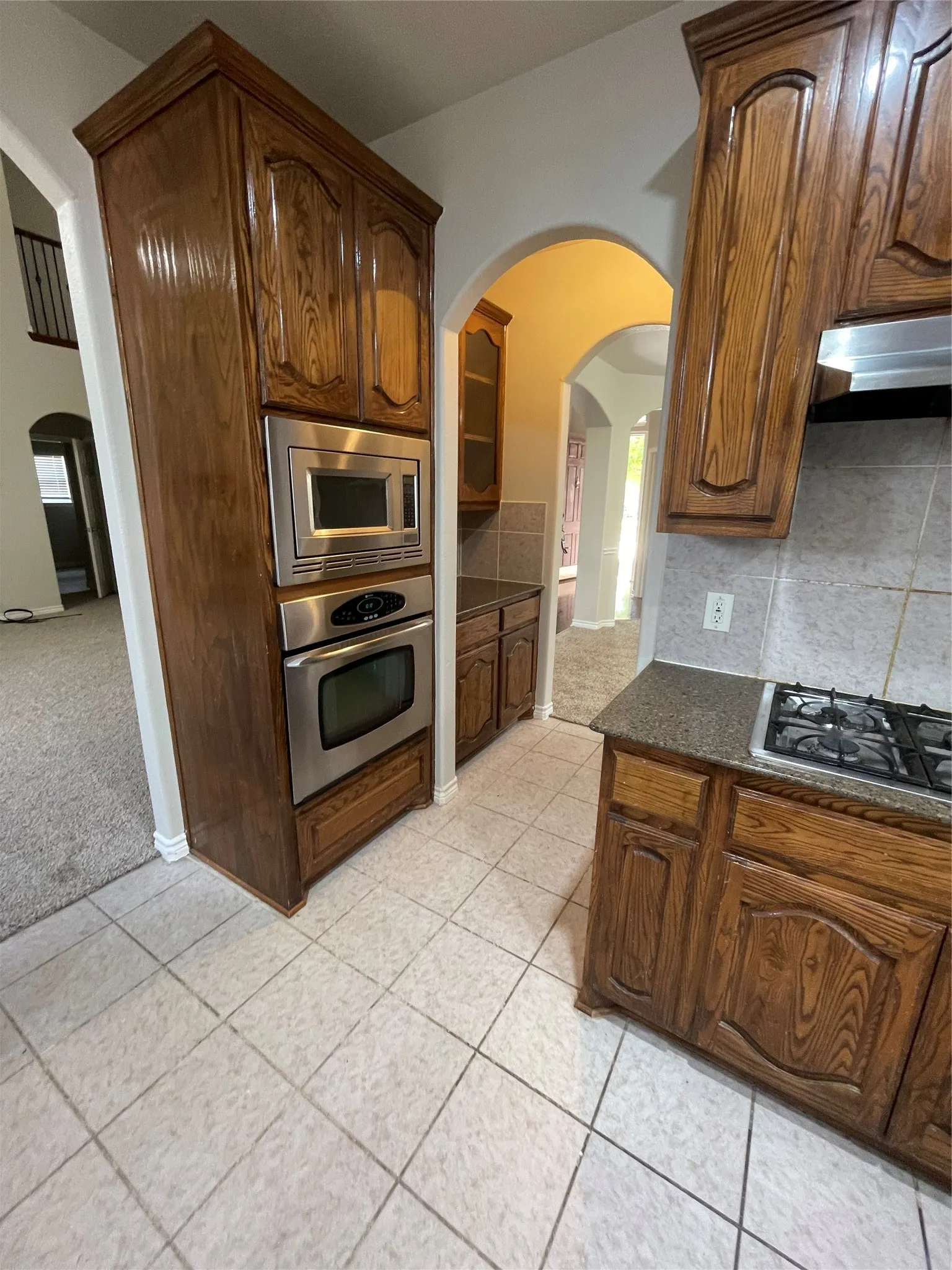 Single Family Residence For Rent in Tarrant County , 2740 Eastland Drive, Grand Prairie, Texas 75052, 5 Bedroom, 4 Bathroom, 2 Garage spaces, 3,855 Sqft, built in 2007, mls#21394116, Real Estate Agent in Grand Prairie, Homes For Rent in Tarrant county, Homes For Rent in Grand Prairie, Realtor in Grand Prairie Texas, Real Estate Brokerage Independent Realty Texas, Luminita Cordes Realtor