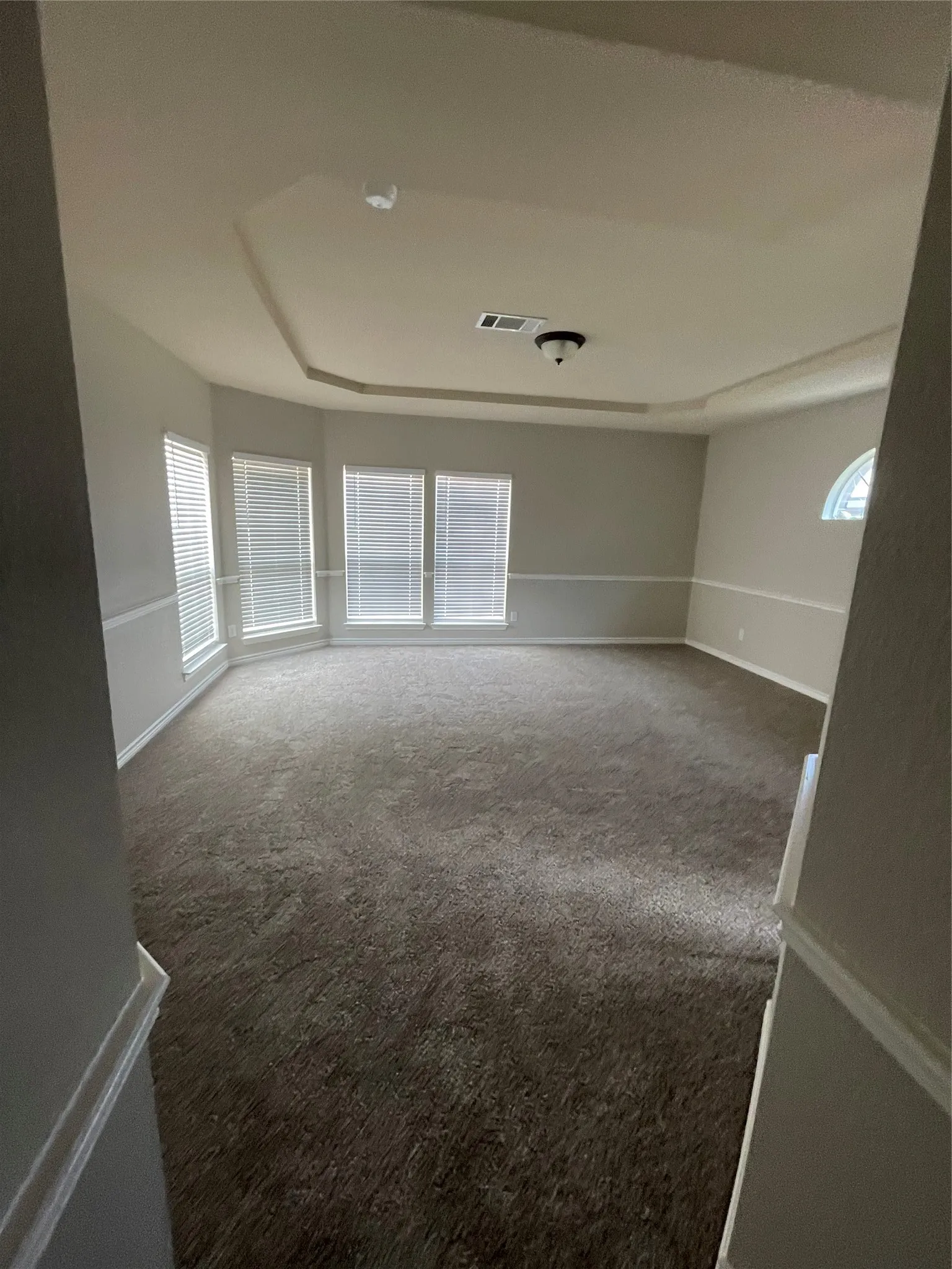 Single Family Residence For Rent in Tarrant County , 2740 Eastland Drive, Grand Prairie, Texas 75052, 5 Bedroom, 4 Bathroom, 2 Garage spaces, 3,855 Sqft, built in 2007, mls#21394116, Real Estate Agent in Grand Prairie, Homes For Rent in Tarrant county, Homes For Rent in Grand Prairie, Realtor in Grand Prairie Texas, Real Estate Brokerage Independent Realty Texas, Luminita Cordes Realtor