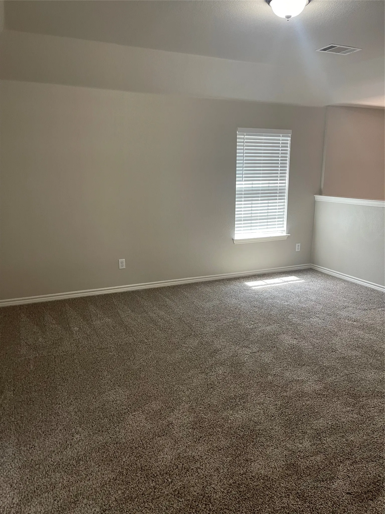 Single Family Residence For Rent in Tarrant County , 2740 Eastland Drive, Grand Prairie, Texas 75052, 5 Bedroom, 4 Bathroom, 2 Garage spaces, 3,855 Sqft, built in 2007, mls#21394116, Real Estate Agent in Grand Prairie, Homes For Rent in Tarrant county, Homes For Rent in Grand Prairie, Realtor in Grand Prairie Texas, Real Estate Brokerage Independent Realty Texas, Luminita Cordes Realtor