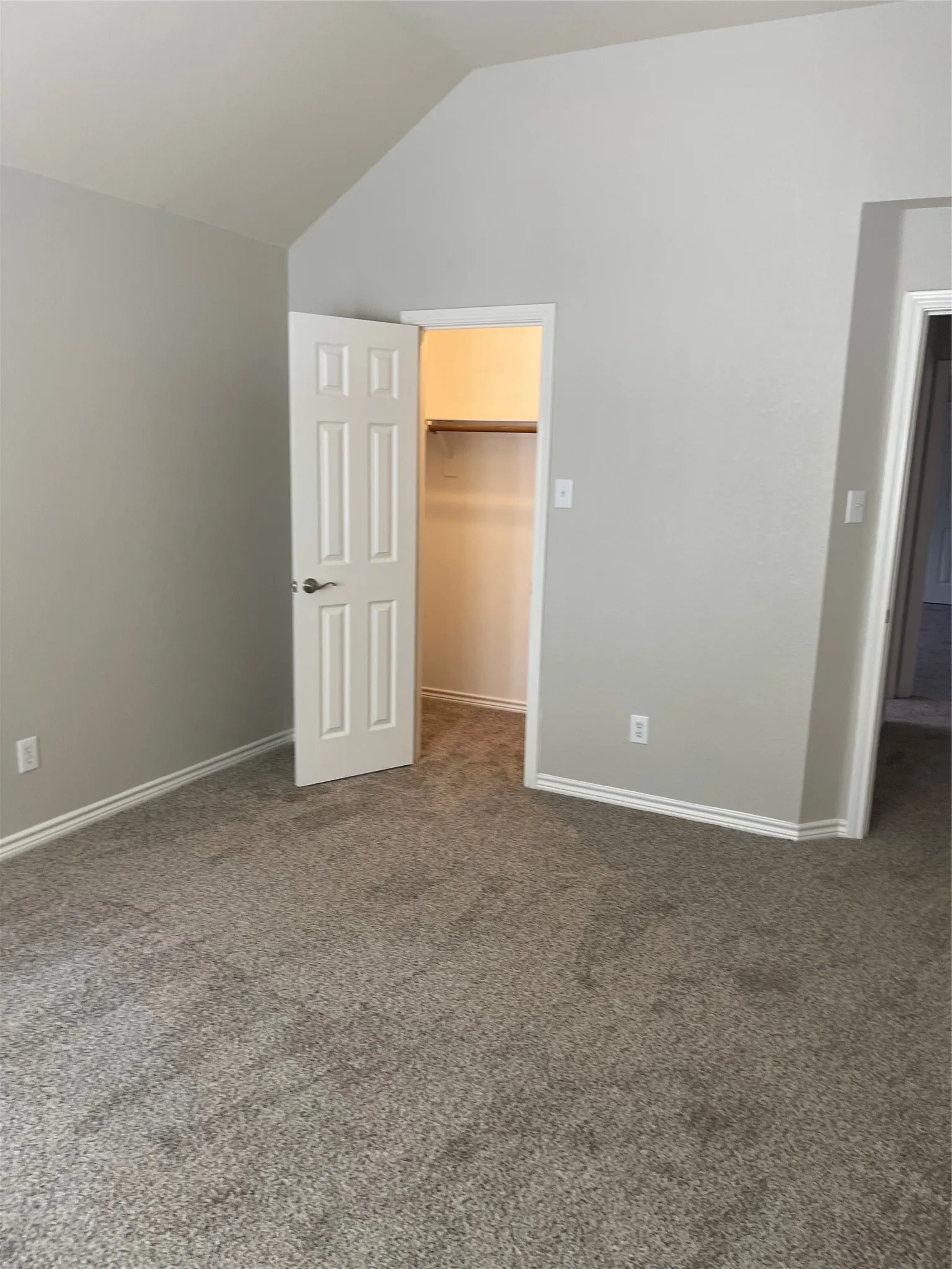 Single Family Residence For Rent in Tarrant County , 2740 Eastland Drive, Grand Prairie, Texas 75052, 5 Bedroom, 4 Bathroom, 2 Garage spaces, 3,855 Sqft, built in 2007, mls#21394116, Real Estate Agent in Grand Prairie, Homes For Rent in Tarrant county, Homes For Rent in Grand Prairie, Realtor in Grand Prairie Texas, Real Estate Brokerage Independent Realty Texas, Luminita Cordes Realtor
