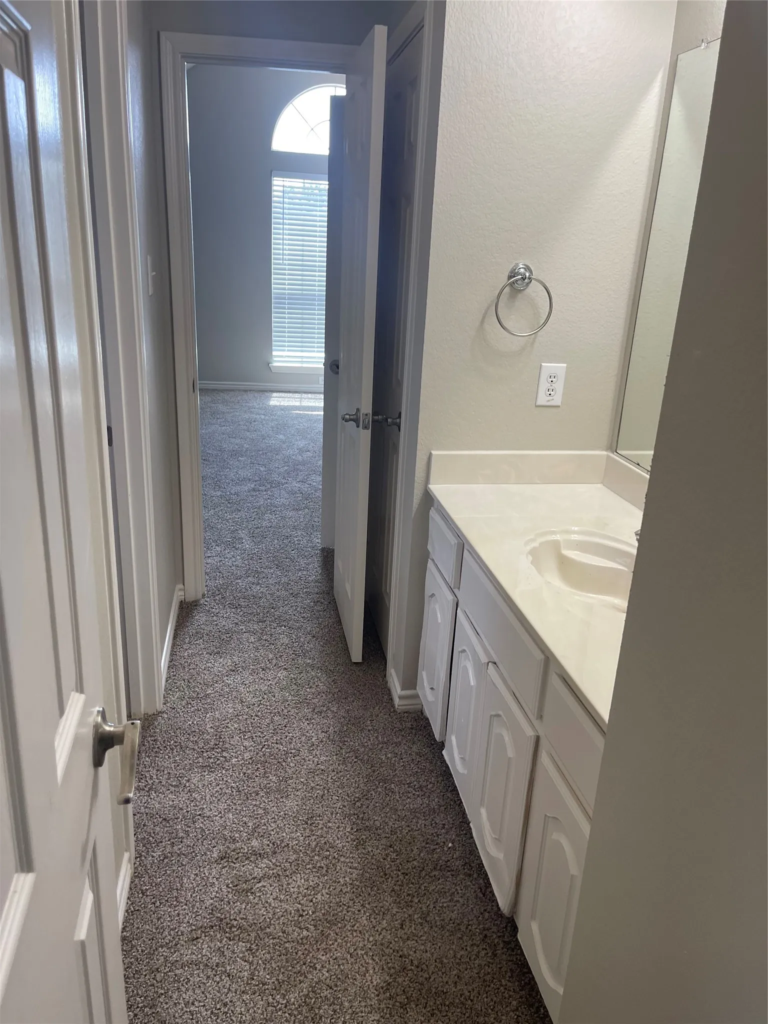 Single Family Residence For Rent in Tarrant County , 2740 Eastland Drive, Grand Prairie, Texas 75052, 5 Bedroom, 4 Bathroom, 2 Garage spaces, 3,855 Sqft, built in 2007, mls#21394116, Real Estate Agent in Grand Prairie, Homes For Rent in Tarrant county, Homes For Rent in Grand Prairie, Realtor in Grand Prairie Texas, Real Estate Brokerage Independent Realty Texas, Luminita Cordes Realtor