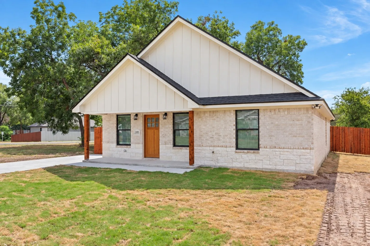 Single Family Residence For Sale in Mc Lennan County , 1105 Forrest Street, Waco, Texas 76704, 3 Bedroom, 2 Bathroom, Garage spaces, 1,448 Sqft, built in 2026, mls#21394388, Real Estate Agent in Waco, Homes For Sale in Mc Lennan county, Homes For Sale in Waco, Realtor in Waco Texas, Real Estate Brokerage Independent Realty Texas, Luminita Cordes Realtor