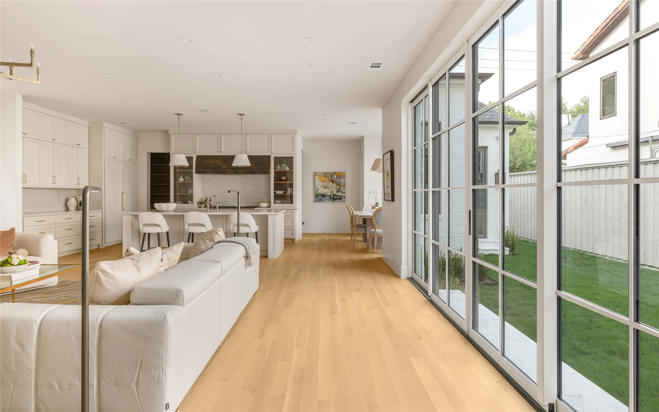 Single Family Residence For Sale in Dallas County , 3106 Cornell Avenue, Highland Park, Texas 75205, 5 Bedroom, 6 Bathroom, 2 Garage spaces, 5,469 Sqft, built in 2026, mls#21388733, Real Estate Agent in Highland Park, Homes For Sale in Dallas county, Homes For Sale in Highland Park, Realtor in Highland Park Texas, Real Estate Brokerage Independent Realty Texas, Luminita Cordes Realtor