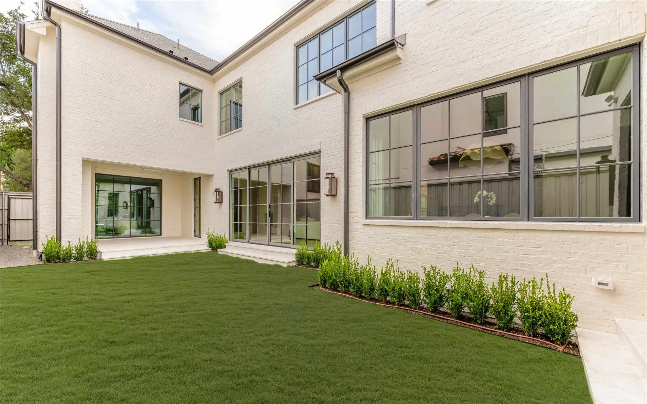 Single Family Residence For Sale in Dallas County , 3106 Cornell Avenue, Highland Park, Texas 75205, 5 Bedroom, 6 Bathroom, 2 Garage spaces, 5,469 Sqft, built in 2026, mls#21388733, Real Estate Agent in Highland Park, Homes For Sale in Dallas county, Homes For Sale in Highland Park, Realtor in Highland Park Texas, Real Estate Brokerage Independent Realty Texas, Luminita Cordes Realtor
