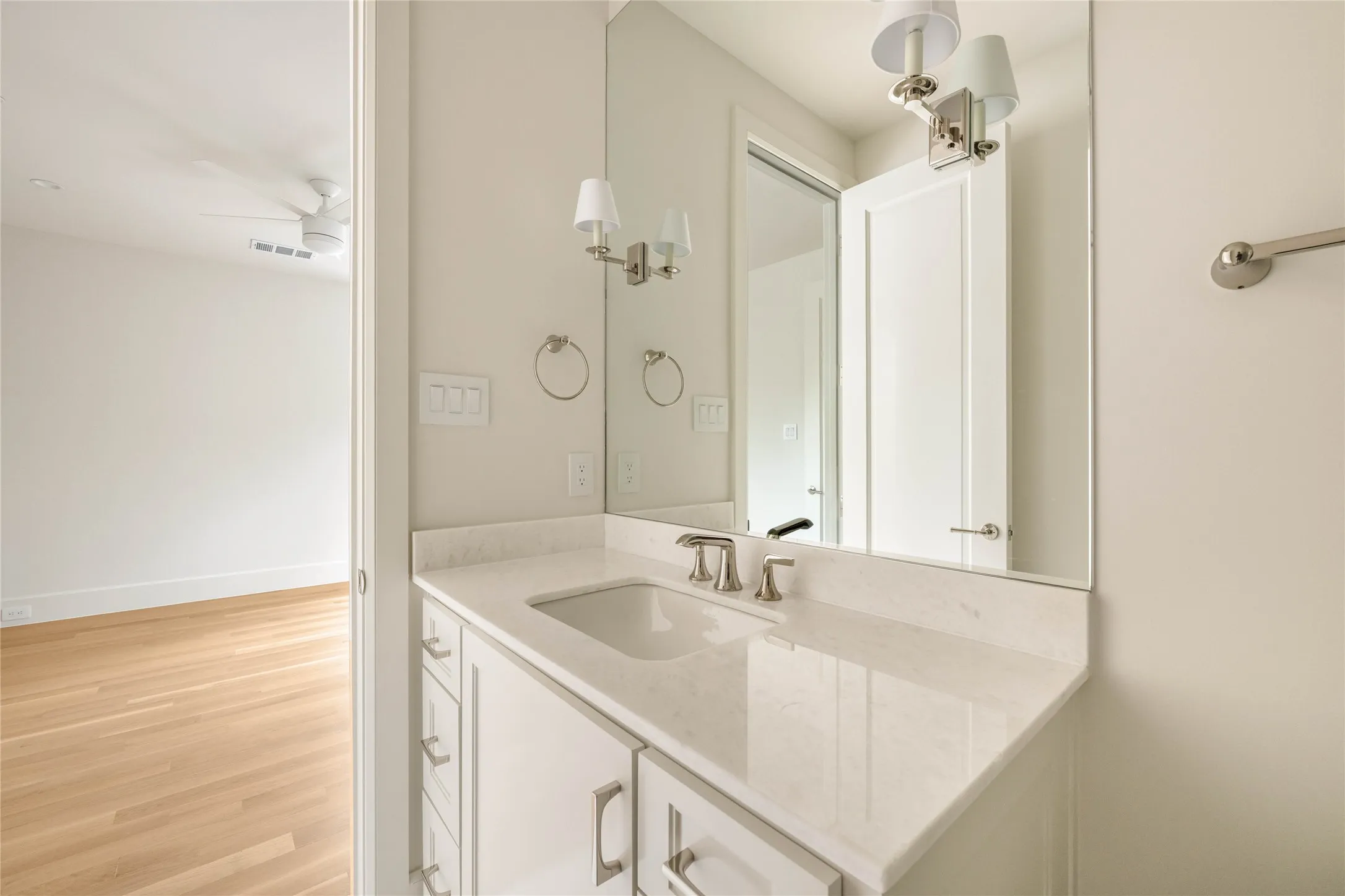 Single Family Residence For Sale in Dallas County , 3106 Cornell Avenue, Highland Park, Texas 75205, 5 Bedroom, 6 Bathroom, 2 Garage spaces, 5,469 Sqft, built in 2026, mls#21388733, Real Estate Agent in Highland Park, Homes For Sale in Dallas county, Homes For Sale in Highland Park, Realtor in Highland Park Texas, Real Estate Brokerage Independent Realty Texas, Luminita Cordes Realtor