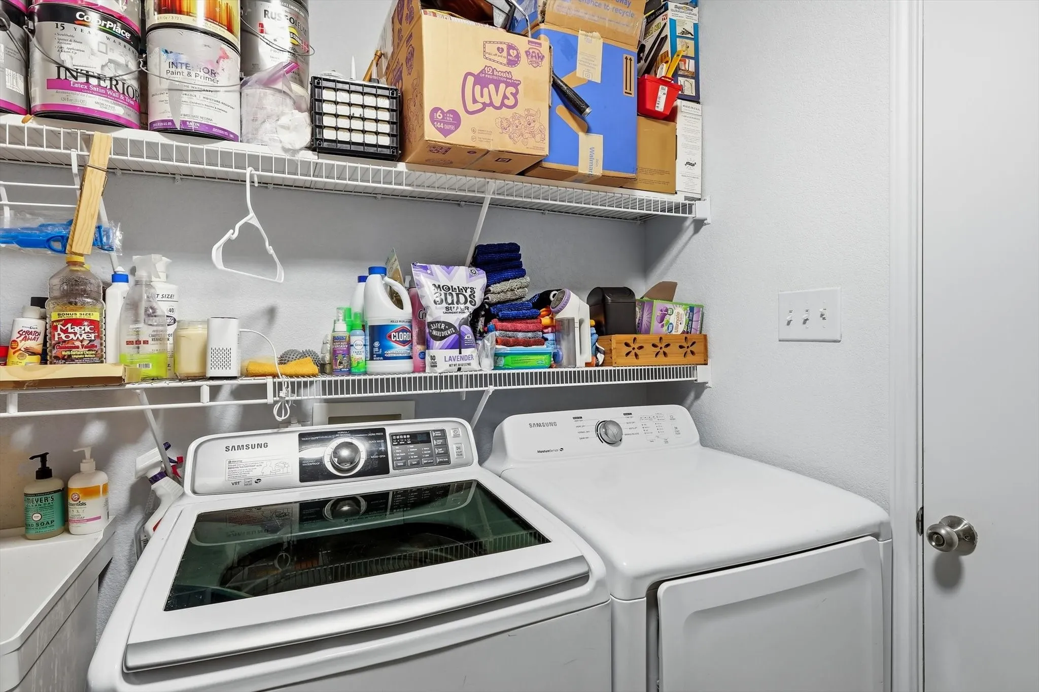 Single Family Residence For Sale in Denton County , 214 Hawthorne Court, Ponder, Texas 76259, 4 Bedroom, 3 Bathroom, 2 Garage spaces, 2,996 Sqft, built in 2004, mls#21394411, Real Estate Agent in Ponder, Homes For Sale in Denton county, Homes For Sale in Ponder, Realtor in Ponder Texas, Real Estate Brokerage Independent Realty Texas, Luminita Cordes Realtor