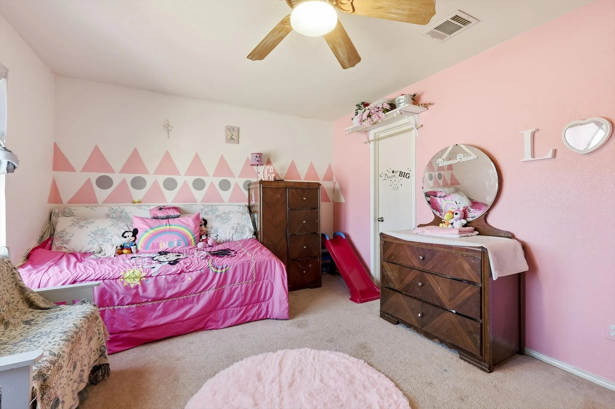 Single Family Residence For Sale in Denton County , 214 Hawthorne Court, Ponder, Texas 76259, 4 Bedroom, 3 Bathroom, 2 Garage spaces, 2,996 Sqft, built in 2004, mls#21394411, Real Estate Agent in Ponder, Homes For Sale in Denton county, Homes For Sale in Ponder, Realtor in Ponder Texas, Real Estate Brokerage Independent Realty Texas, Luminita Cordes Realtor