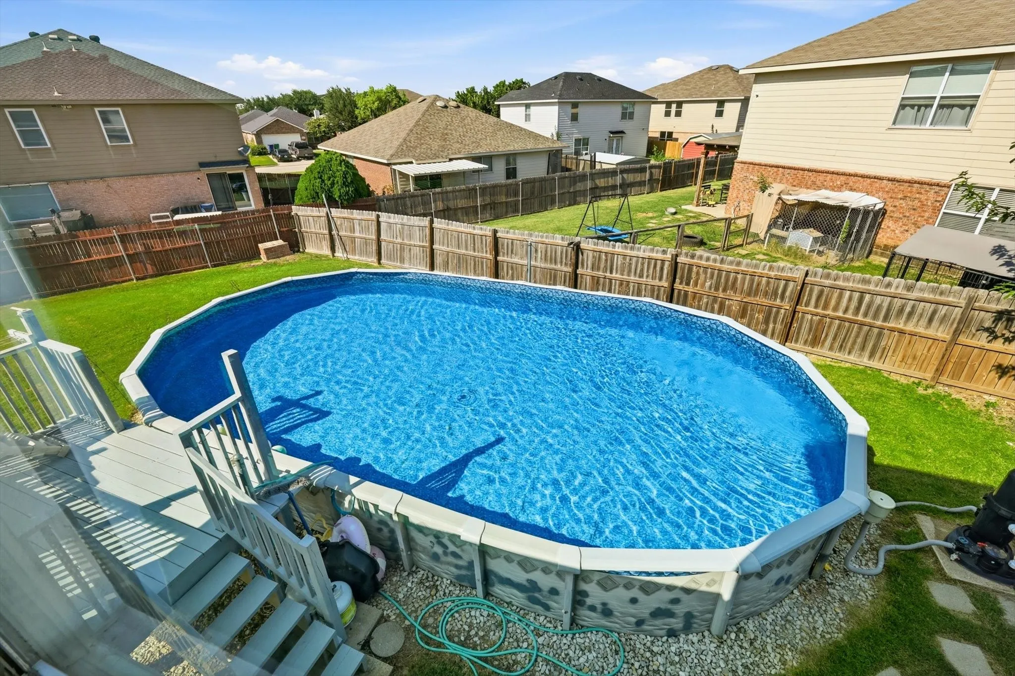 Single Family Residence For Sale in Denton County , 214 Hawthorne Court, Ponder, Texas 76259, 4 Bedroom, 3 Bathroom, 2 Garage spaces, 2,996 Sqft, built in 2004, mls#21394411, Real Estate Agent in Ponder, Homes For Sale in Denton county, Homes For Sale in Ponder, Realtor in Ponder Texas, Real Estate Brokerage Independent Realty Texas, Luminita Cordes Realtor