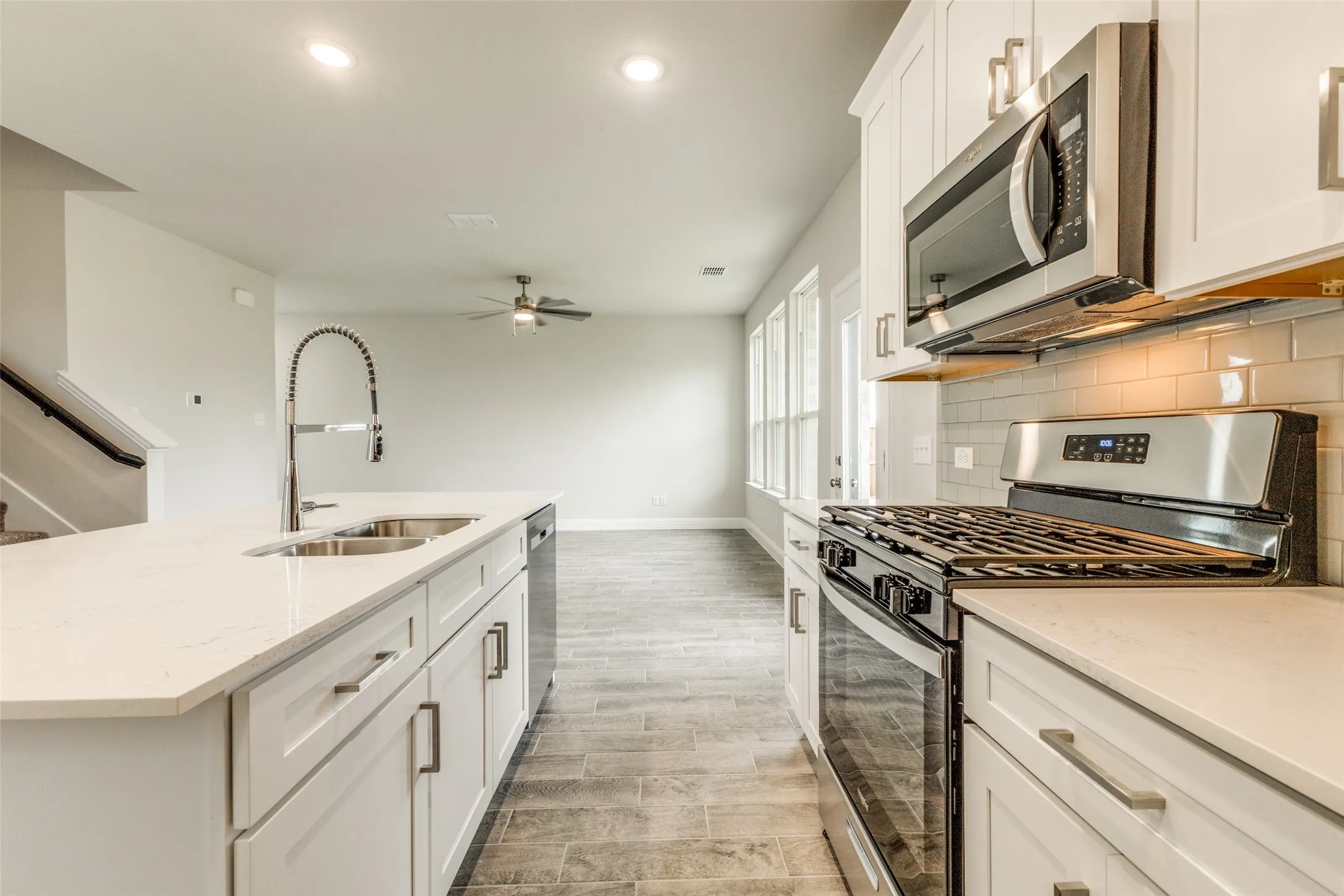 Single Family Residence For Rent in Kaufman County , 1519 Vermillion Street, Forney, Texas 75126, 4 Bedroom, 3 Bathroom, 2 Garage spaces, 2,035 Sqft, built in 2024, mls#21394609, Real Estate Agent in Forney, Homes For Rent in Kaufman county, Homes For Rent in Forney, Realtor in Forney Texas, Real Estate Brokerage Independent Realty Texas, Luminita Cordes Realtor