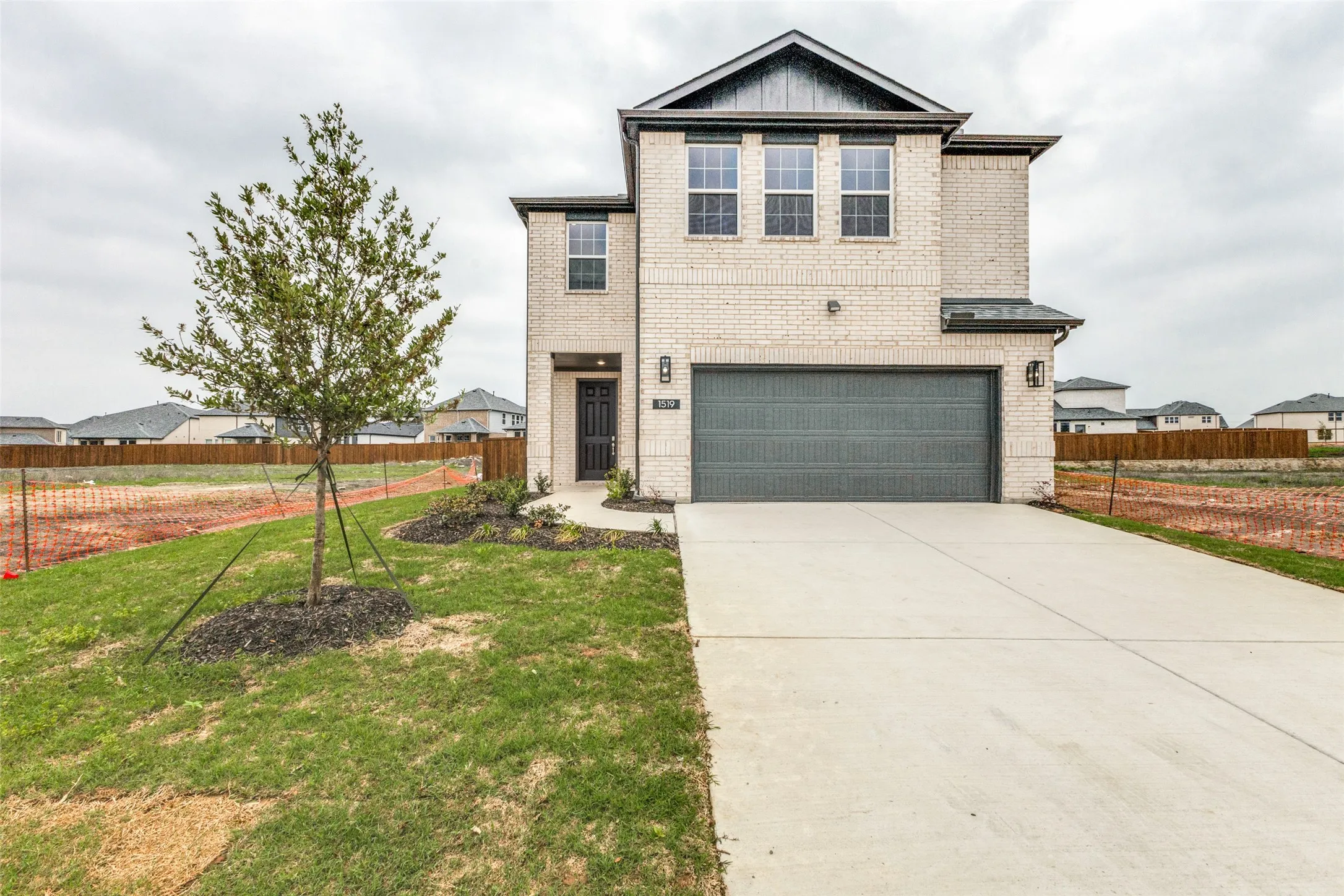 Single Family Residence For Rent