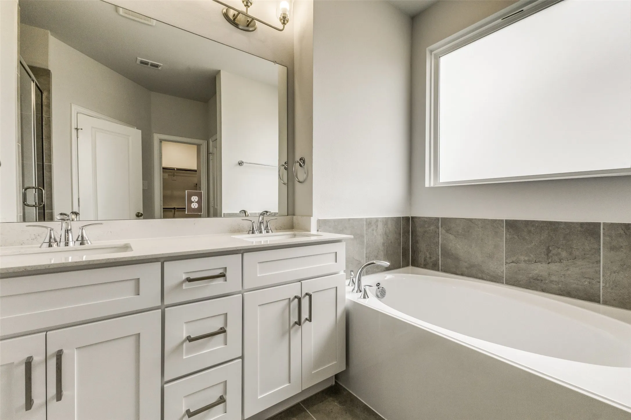 Single Family Residence For Rent in Kaufman County , 1519 Vermillion Street, Forney, Texas 75126, 4 Bedroom, 3 Bathroom, 2 Garage spaces, 2,035 Sqft, built in 2024, mls#21394609, Real Estate Agent in Forney, Homes For Rent in Kaufman county, Homes For Rent in Forney, Realtor in Forney Texas, Real Estate Brokerage Independent Realty Texas, Luminita Cordes Realtor