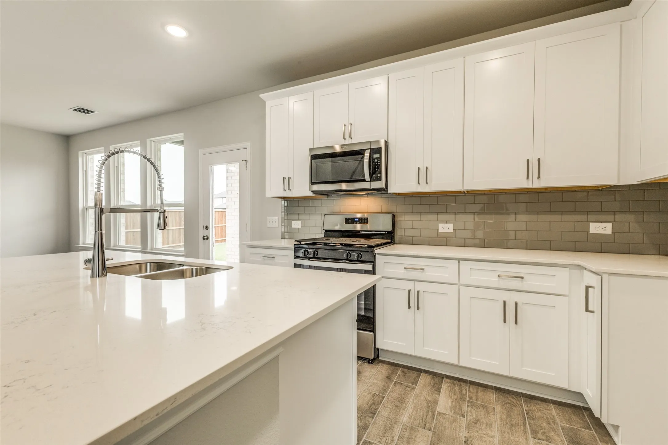 Single Family Residence For Rent in Kaufman County , 1519 Vermillion Street, Forney, Texas 75126, 4 Bedroom, 3 Bathroom, 2 Garage spaces, 2,035 Sqft, built in 2024, mls#21394609, Real Estate Agent in Forney, Homes For Rent in Kaufman county, Homes For Rent in Forney, Realtor in Forney Texas, Real Estate Brokerage Independent Realty Texas, Luminita Cordes Realtor