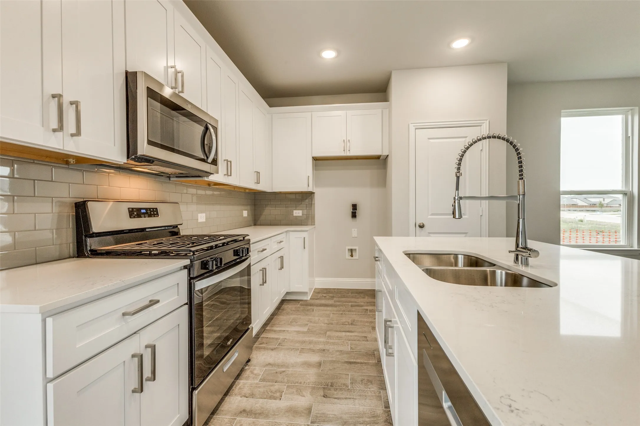 Single Family Residence For Rent in Kaufman County , 1519 Vermillion Street, Forney, Texas 75126, 4 Bedroom, 3 Bathroom, 2 Garage spaces, 2,035 Sqft, built in 2024, mls#21394609, Real Estate Agent in Forney, Homes For Rent in Kaufman county, Homes For Rent in Forney, Realtor in Forney Texas, Real Estate Brokerage Independent Realty Texas, Luminita Cordes Realtor