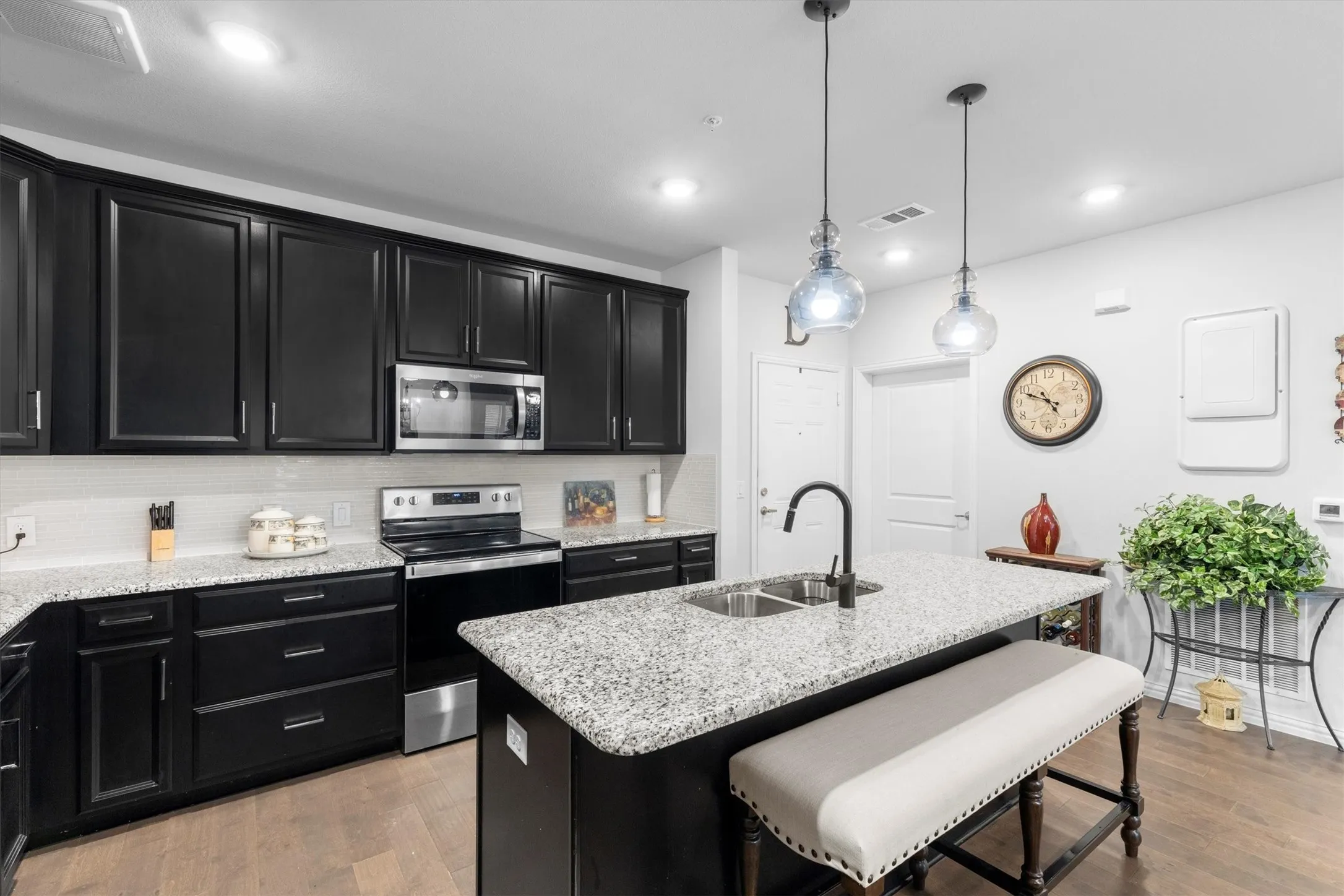 Condominium For Sale in Collin County , 651 N Watters Road 5205, Allen, Texas 75013, 2 Bedroom, 2 Bathroom, 1 Garage spaces, 1,535 Sqft, built in 2020, mls#21394593, Real Estate Agent in Allen, Homes For Sale in Collin county, Homes For Sale in Allen, Realtor in Allen Texas, Real Estate Brokerage Independent Realty Texas, Luminita Cordes Realtor