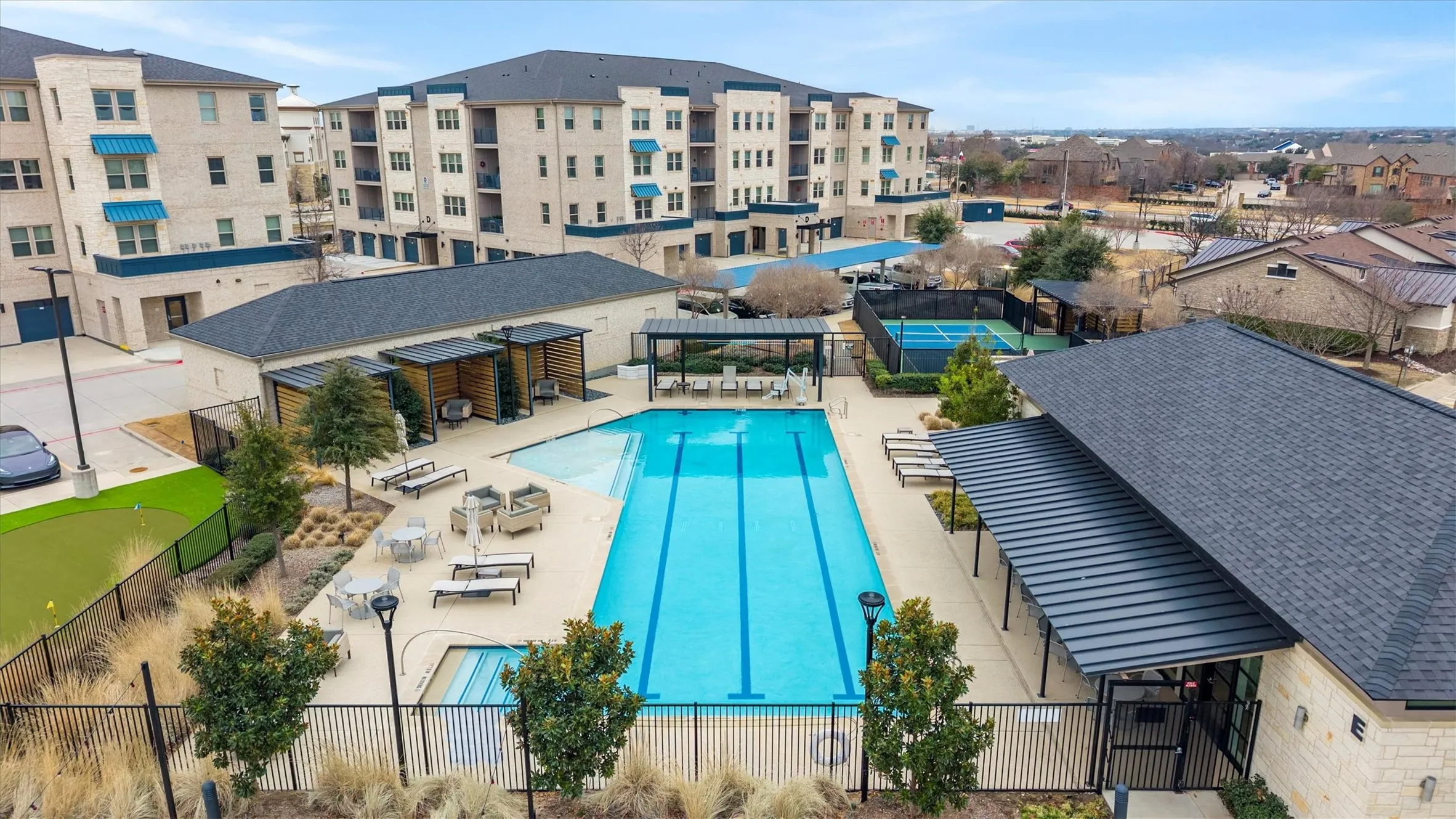 Condominium For Sale in Collin County , 651 N Watters Road 5205, Allen, Texas 75013, 2 Bedroom, 2 Bathroom, 1 Garage spaces, 1,535 Sqft, built in 2020, mls#21394593, Real Estate Agent in Allen, Homes For Sale in Collin county, Homes For Sale in Allen, Realtor in Allen Texas, Real Estate Brokerage Independent Realty Texas, Luminita Cordes Realtor