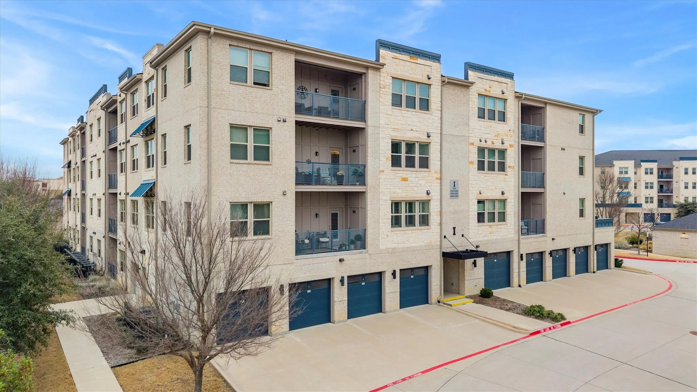 Condominium For Sale in Collin County , 651 N Watters Road 5205, Allen, Texas 75013, 2 Bedroom, 2 Bathroom, 1 Garage spaces, 1,535 Sqft, built in 2020, mls#21394593, Real Estate Agent in Allen, Homes For Sale in Collin county, Homes For Sale in Allen, Realtor in Allen Texas, Real Estate Brokerage Independent Realty Texas, Luminita Cordes Realtor