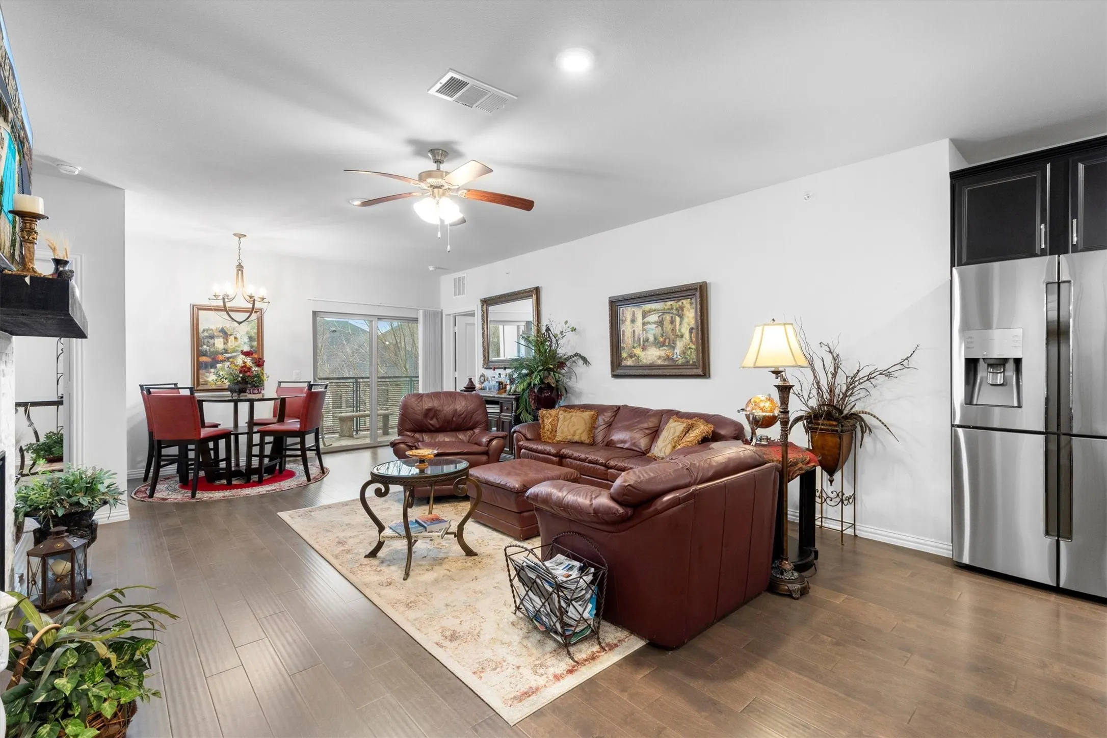 Condominium For Sale in Collin County , 651 N Watters Road 5205, Allen, Texas 75013, 2 Bedroom, 2 Bathroom, 1 Garage spaces, 1,535 Sqft, built in 2020, mls#21394593, Real Estate Agent in Allen, Homes For Sale in Collin county, Homes For Sale in Allen, Realtor in Allen Texas, Real Estate Brokerage Independent Realty Texas, Luminita Cordes Realtor
