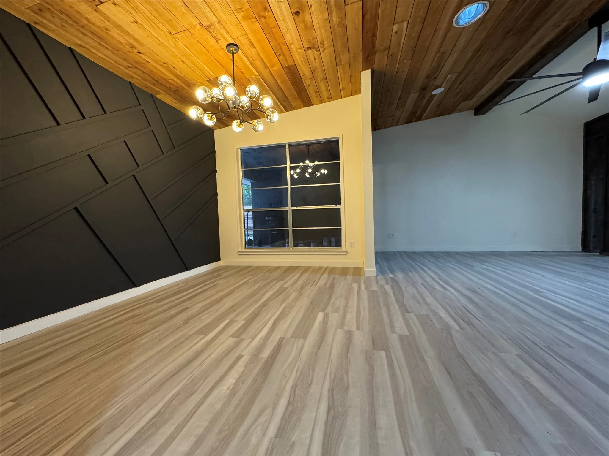 Single Family Residence For Sale in Dallas County , 2105 Drake Drive, Richardson, Texas 75081, 4 Bedroom, 2 Bathroom, 2 Garage spaces, 1,832 Sqft, built in 1973, mls#21394616, Real Estate Agent in Richardson, Homes For Sale in Dallas county, Homes For Sale in Richardson, Realtor in Richardson Texas, Real Estate Brokerage Independent Realty Texas, Luminita Cordes Realtor