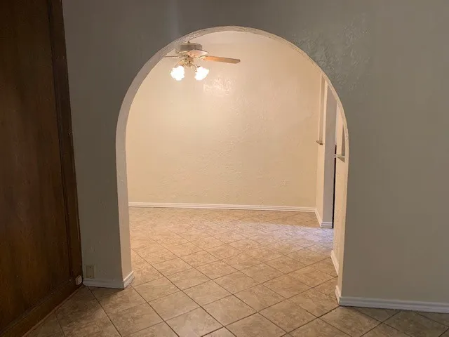 Single Family Residence For Rent in Dallas County , 1221 Willow Wood Court, Irving, Texas 75060, 3 Bedroom, 3 Bathroom, 2 Garage spaces, 1,376 Sqft, built in 1973, mls#21394622, Real Estate Agent in Irving, Homes For Rent in Dallas county, Homes For Rent in Irving, Realtor in Irving Texas, Real Estate Brokerage Independent Realty Texas, Luminita Cordes Realtor