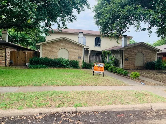 Single Family Residence For Rent in Dallas County , 1221 Willow Wood Court, Irving, Texas 75060, 3 Bedroom, 3 Bathroom, 2 Garage spaces, 1,376 Sqft, built in 1973, mls#21394622, Real Estate Agent in Irving, Homes For Rent in Dallas county, Homes For Rent in Irving, Realtor in Irving Texas, Real Estate Brokerage Independent Realty Texas, Luminita Cordes Realtor
