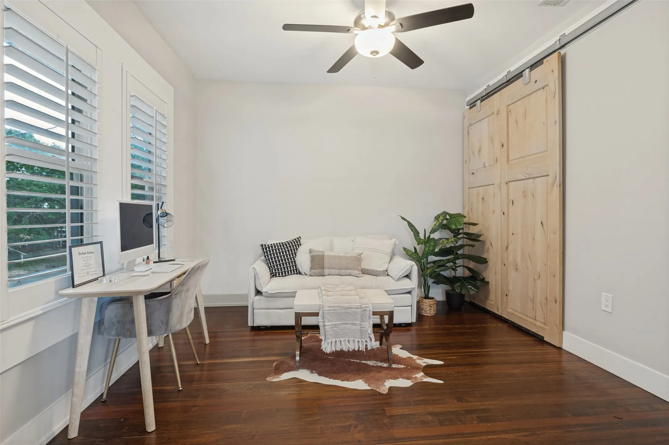 Single Family Residence For Sale in Dallas County , 1123 Ballard Avenue, Dallas, Texas 75208, 2 Bedroom, 2 Bathroom, Garage spaces, 1,263 Sqft, built in 1924, mls#21394549, Real Estate Agent in Dallas, Homes For Sale in Dallas county, Homes For Sale in Dallas, Realtor in Dallas Texas, Real Estate Brokerage Independent Realty Texas, Luminita Cordes Realtor