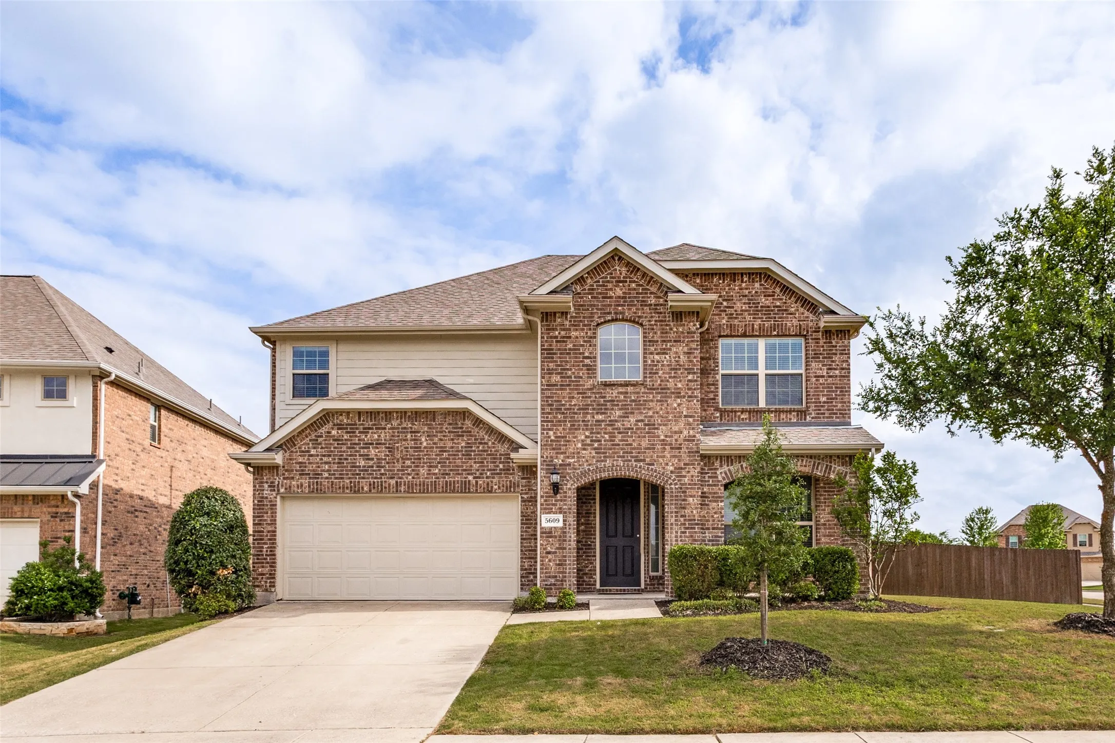 Single Family Residence For Rent in Collin County , 5609 Fremont, Mc Kinney, Texas 75071, 4 Bedroom, 3 Bathroom, 2 Garage spaces, 2,840 Sqft, built in 2016, mls#21394623, Real Estate Agent in Mc Kinney, Homes For Rent in Collin county, Homes For Rent in Mc Kinney, Realtor in Mc Kinney Texas, Real Estate Brokerage Independent Realty Texas, Luminita Cordes Realtor