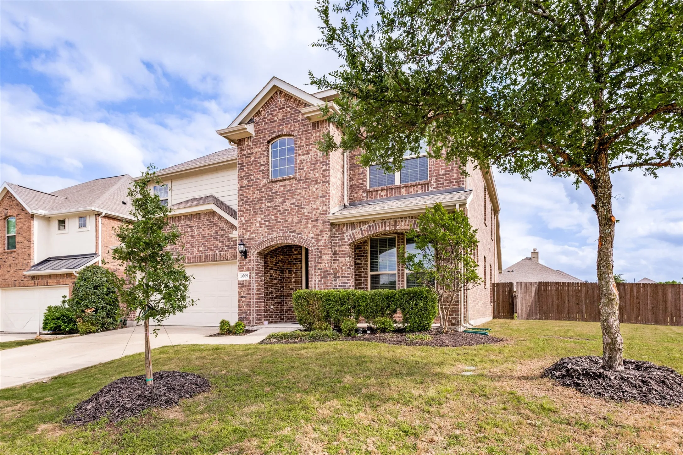 Single Family Residence For Rent in Collin County , 5609 Fremont, Mc Kinney, Texas 75071, 4 Bedroom, 3 Bathroom, 2 Garage spaces, 2,840 Sqft, built in 2016, mls#21394623, Real Estate Agent in Mc Kinney, Homes For Rent in Collin county, Homes For Rent in Mc Kinney, Realtor in Mc Kinney Texas, Real Estate Brokerage Independent Realty Texas, Luminita Cordes Realtor
