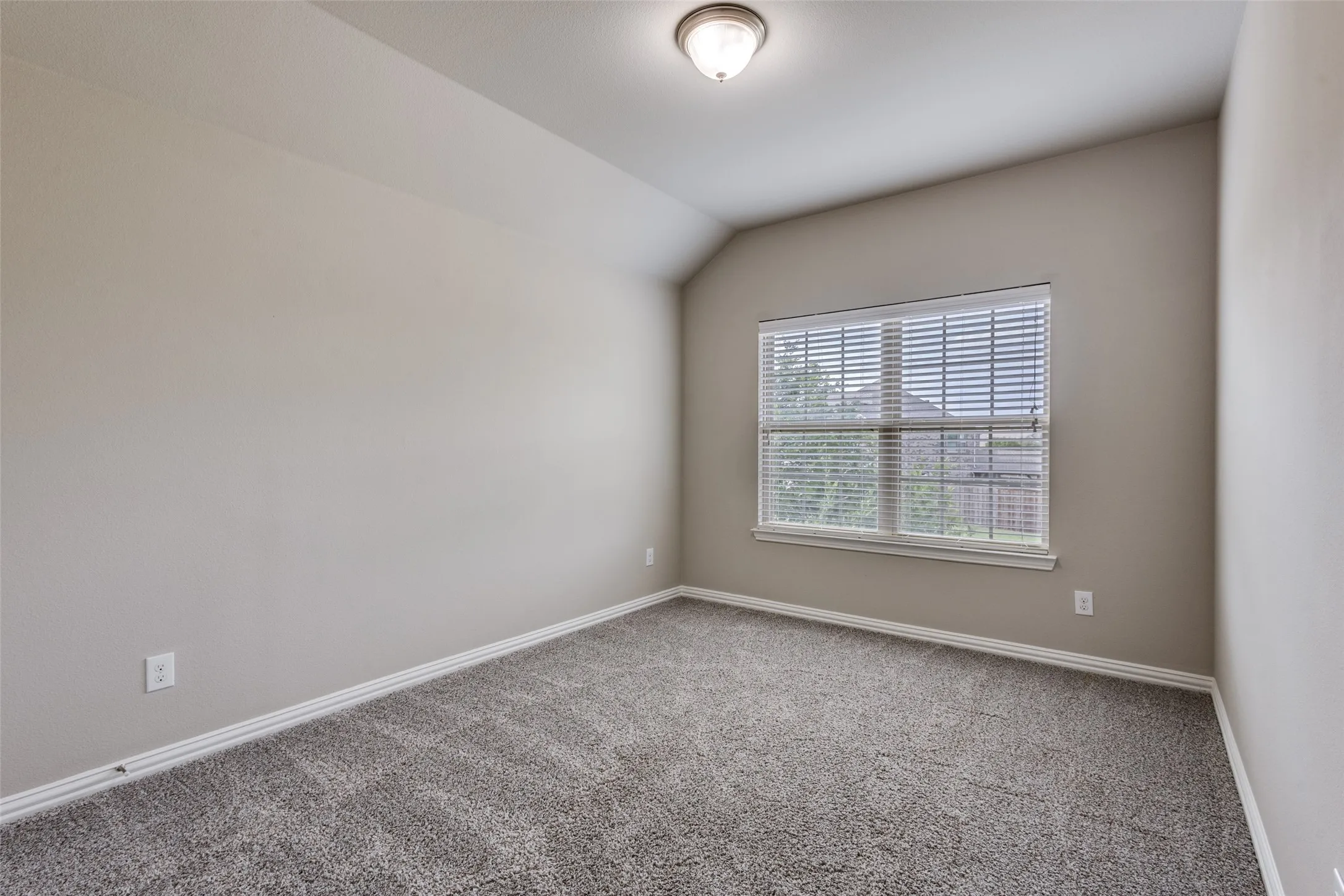 Single Family Residence For Rent in Collin County , 5609 Fremont, Mc Kinney, Texas 75071, 4 Bedroom, 3 Bathroom, 2 Garage spaces, 2,840 Sqft, built in 2016, mls#21394623, Real Estate Agent in Mc Kinney, Homes For Rent in Collin county, Homes For Rent in Mc Kinney, Realtor in Mc Kinney Texas, Real Estate Brokerage Independent Realty Texas, Luminita Cordes Realtor