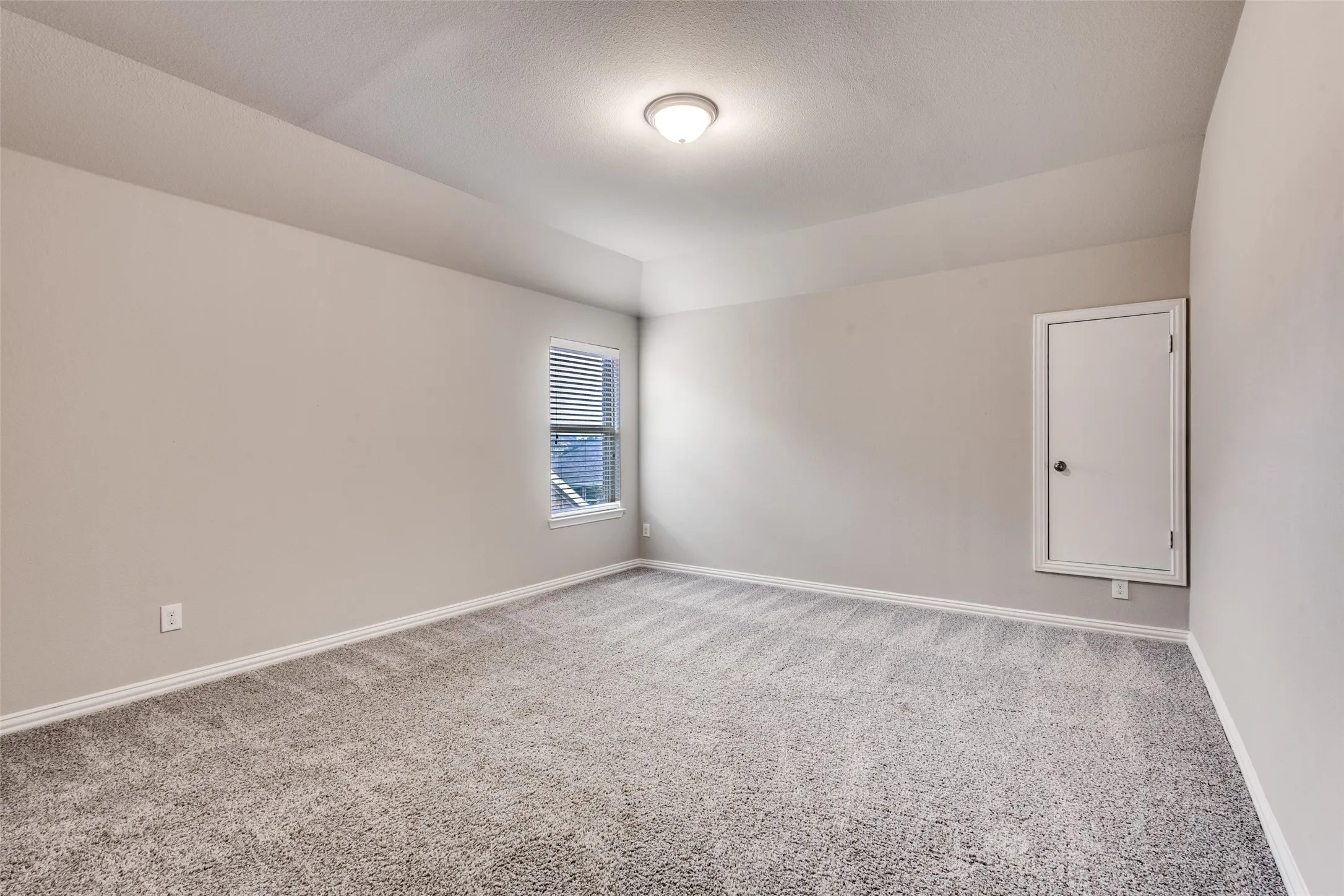 Single Family Residence For Rent in Collin County , 5609 Fremont, Mc Kinney, Texas 75071, 4 Bedroom, 3 Bathroom, 2 Garage spaces, 2,840 Sqft, built in 2016, mls#21394623, Real Estate Agent in Mc Kinney, Homes For Rent in Collin county, Homes For Rent in Mc Kinney, Realtor in Mc Kinney Texas, Real Estate Brokerage Independent Realty Texas, Luminita Cordes Realtor