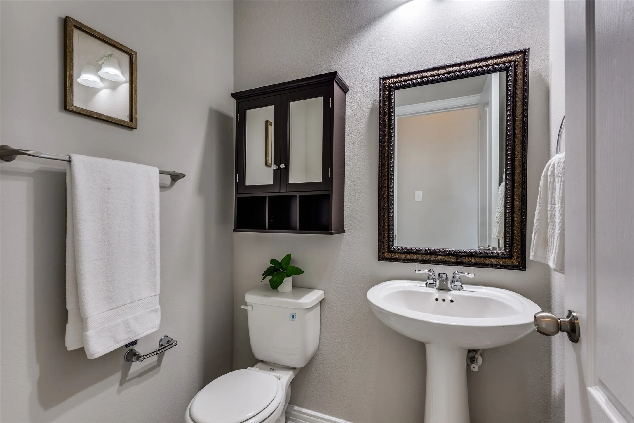 Single Family Residence For Rent in Collin County , 5609 Fremont, Mc Kinney, Texas 75071, 4 Bedroom, 3 Bathroom, 2 Garage spaces, 2,840 Sqft, built in 2016, mls#21394623, Real Estate Agent in Mc Kinney, Homes For Rent in Collin county, Homes For Rent in Mc Kinney, Realtor in Mc Kinney Texas, Real Estate Brokerage Independent Realty Texas, Luminita Cordes Realtor