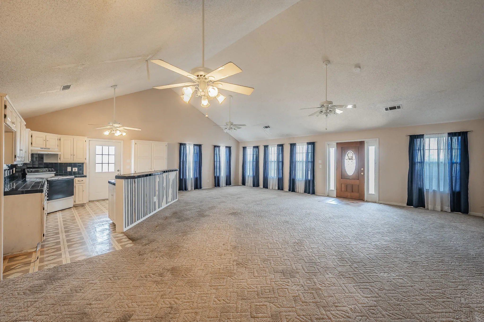 Single Family Residence For Sale in Collin County , 18742 Webb, Nevada, Texas 75173, 4 Bedroom, 4 Bathroom, 2 Garage spaces, 2,608 Sqft, built in 1996, mls#21392576, Real Estate Agent in Nevada, Homes For Sale in Collin county, Homes For Sale in Nevada, Realtor in Nevada Texas, Real Estate Brokerage Independent Realty Texas, Luminita Cordes Realtor