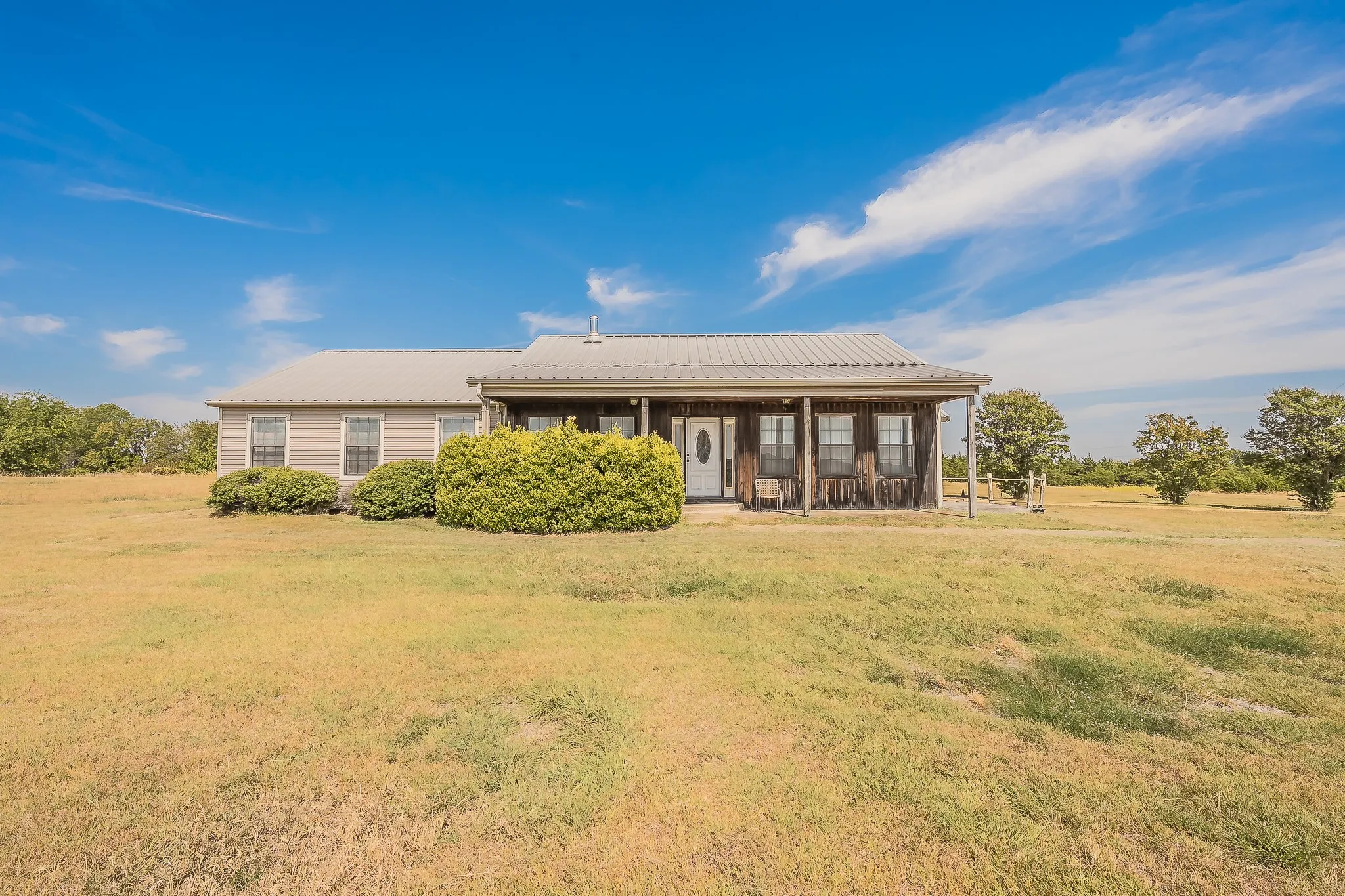 Single Family Residence For Sale in Collin County , 18742 Webb, Nevada, Texas 75173, 4 Bedroom, 4 Bathroom, 2 Garage spaces, 2,608 Sqft, built in 1996, mls#21392576, Real Estate Agent in Nevada, Homes For Sale in Collin county, Homes For Sale in Nevada, Realtor in Nevada Texas, Real Estate Brokerage Independent Realty Texas, Luminita Cordes Realtor