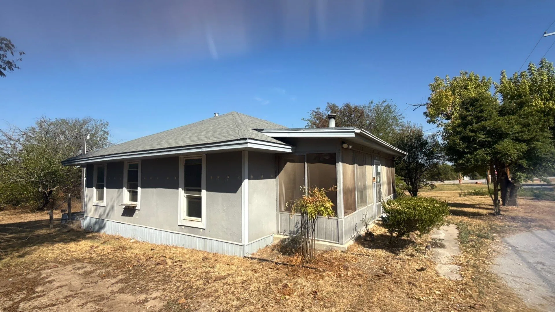 Single Family Residence For Sale in Wise County , 701 N Newark Street, Decatur, Texas 76234, 3 Bedroom, 1 Bathroom, Garage spaces, 1,396 Sqft, built in 1955, mls#21392343, Real Estate Agent in Decatur, Homes For Sale in Wise county, Homes For Sale in Decatur, Realtor in Decatur Texas, Real Estate Brokerage Independent Realty Texas, Luminita Cordes Realtor