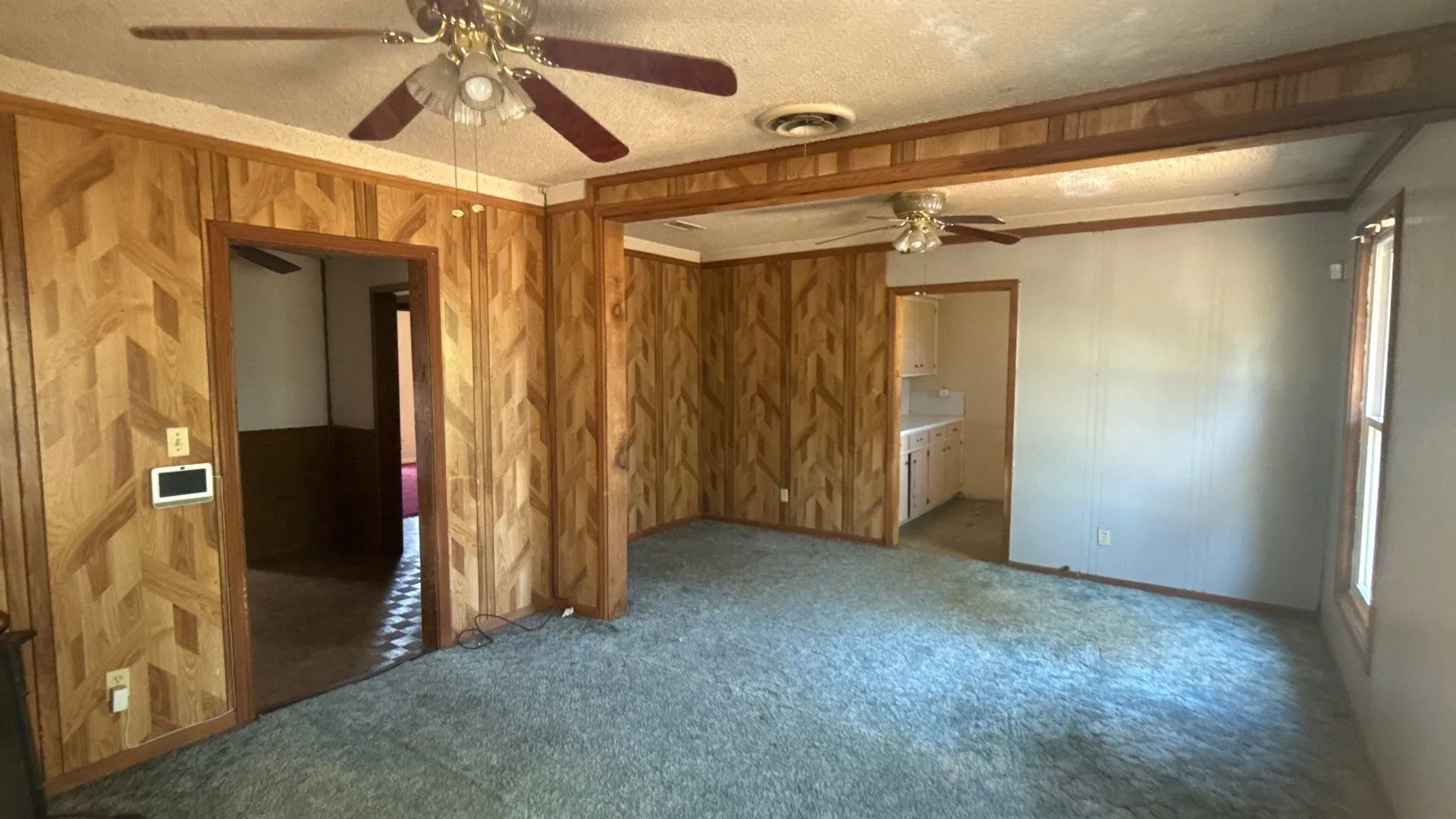 Single Family Residence For Sale in Wise County , 701 N Newark Street, Decatur, Texas 76234, 3 Bedroom, 1 Bathroom, Garage spaces, 1,396 Sqft, built in 1955, mls#21392343, Real Estate Agent in Decatur, Homes For Sale in Wise county, Homes For Sale in Decatur, Realtor in Decatur Texas, Real Estate Brokerage Independent Realty Texas, Luminita Cordes Realtor