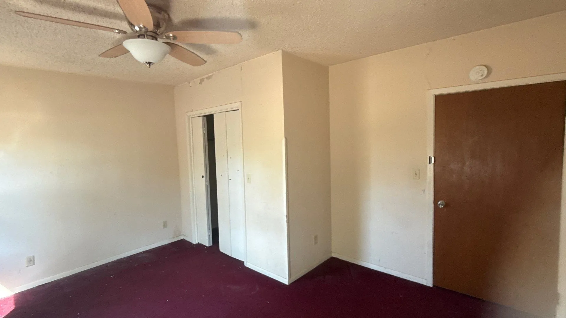 Single Family Residence For Sale in Wise County , 701 N Newark Street, Decatur, Texas 76234, 3 Bedroom, 1 Bathroom, Garage spaces, 1,396 Sqft, built in 1955, mls#21392343, Real Estate Agent in Decatur, Homes For Sale in Wise county, Homes For Sale in Decatur, Realtor in Decatur Texas, Real Estate Brokerage Independent Realty Texas, Luminita Cordes Realtor