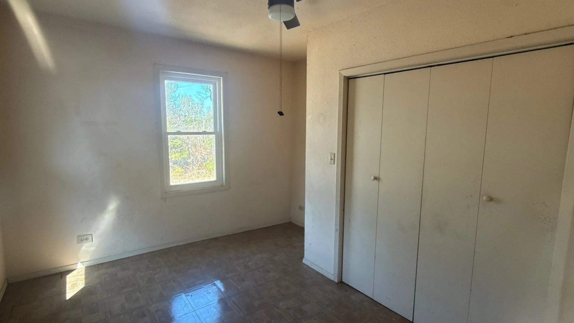 Single Family Residence For Sale in Wise County , 701 N Newark Street, Decatur, Texas 76234, 3 Bedroom, 1 Bathroom, Garage spaces, 1,396 Sqft, built in 1955, mls#21392343, Real Estate Agent in Decatur, Homes For Sale in Wise county, Homes For Sale in Decatur, Realtor in Decatur Texas, Real Estate Brokerage Independent Realty Texas, Luminita Cordes Realtor