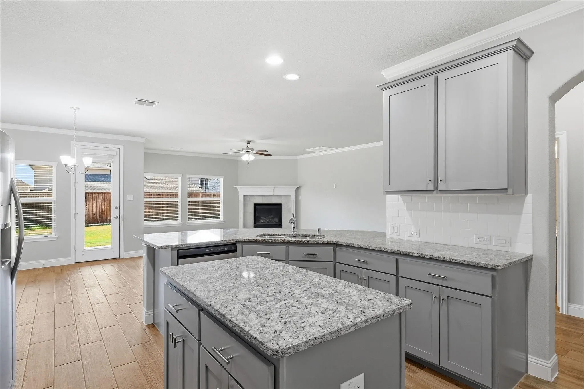 Single Family Residence For Sale in Denton County , 5904 Humber Lane, Celina, Texas 76227, 4 Bedroom, 3 Bathroom, 3 Garage spaces, 3,068 Sqft, built in 2018, mls#21394310, Real Estate Agent in Celina, Homes For Sale in Denton county, Homes For Sale in Celina, Realtor in Celina Texas, Real Estate Brokerage Independent Realty Texas, Luminita Cordes Realtor