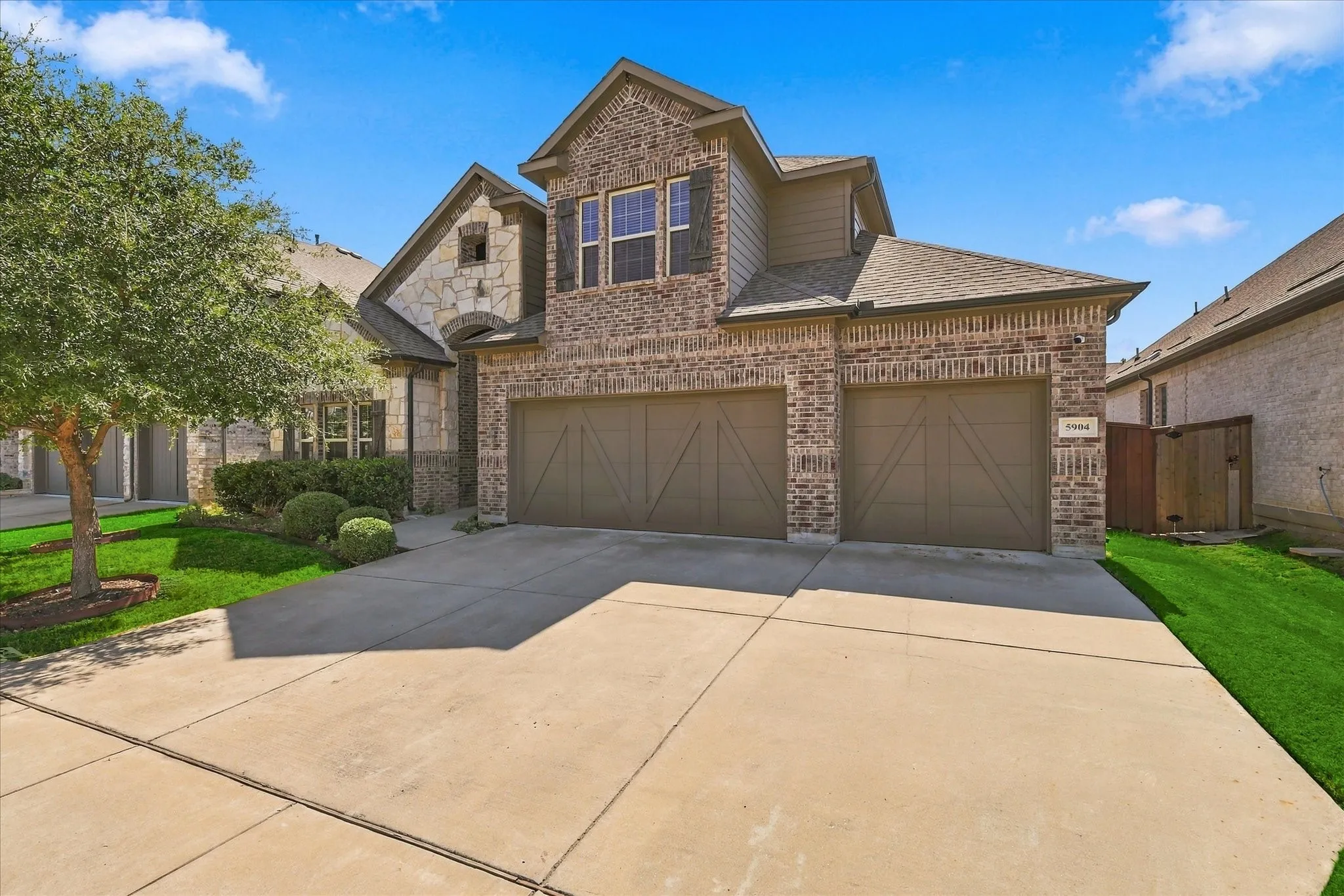Single Family Residence For Sale in Denton County , 5904 Humber Lane, Celina, Texas 76227, 4 Bedroom, 3 Bathroom, 3 Garage spaces, 3,068 Sqft, built in 2018, mls#21394310, Real Estate Agent in Celina, Homes For Sale in Denton county, Homes For Sale in Celina, Realtor in Celina Texas, Real Estate Brokerage Independent Realty Texas, Luminita Cordes Realtor