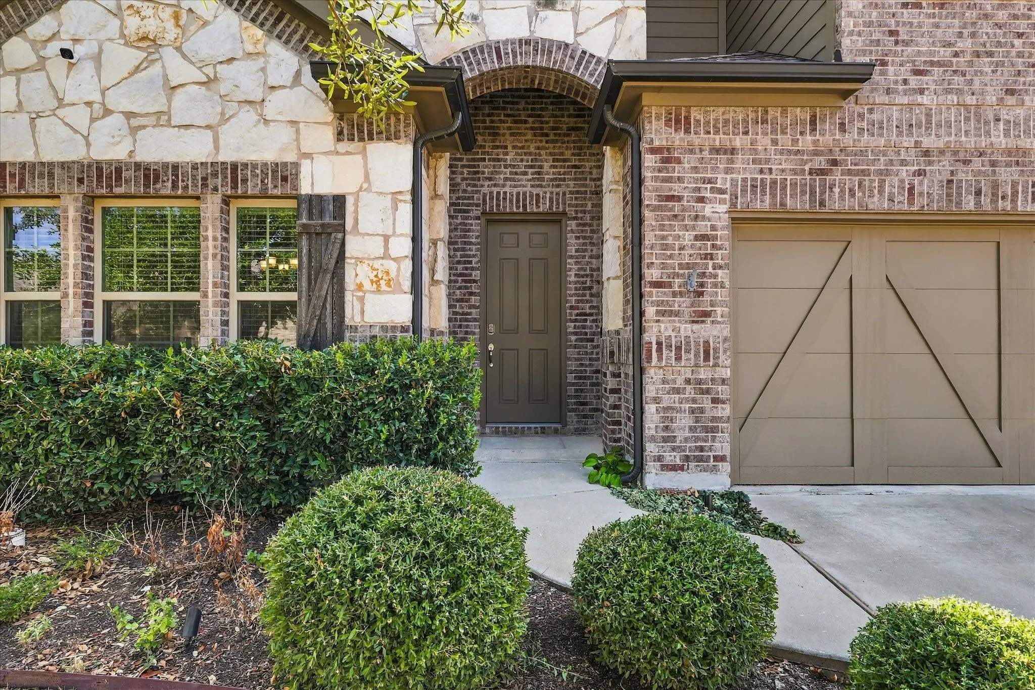 Single Family Residence For Sale in Denton County , 5904 Humber Lane, Celina, Texas 76227, 4 Bedroom, 3 Bathroom, 3 Garage spaces, 3,068 Sqft, built in 2018, mls#21394310, Real Estate Agent in Celina, Homes For Sale in Denton county, Homes For Sale in Celina, Realtor in Celina Texas, Real Estate Brokerage Independent Realty Texas, Luminita Cordes Realtor