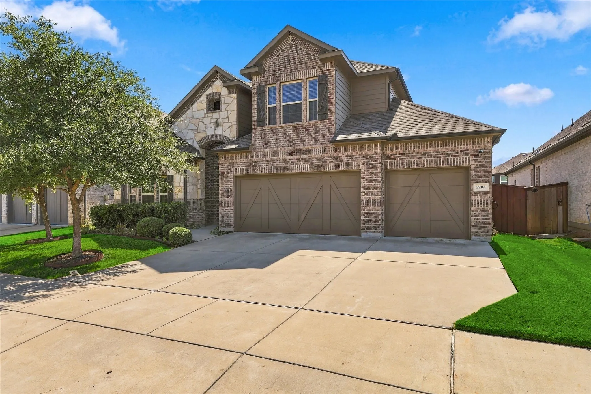 Single Family Residence For Sale in Denton County , 5904 Humber Lane, Celina, Texas 76227, 4 Bedroom, 3 Bathroom, 3 Garage spaces, 3,068 Sqft, built in 2018, mls#21394310, Real Estate Agent in Celina, Homes For Sale in Denton county, Homes For Sale in Celina, Realtor in Celina Texas, Real Estate Brokerage Independent Realty Texas, Luminita Cordes Realtor