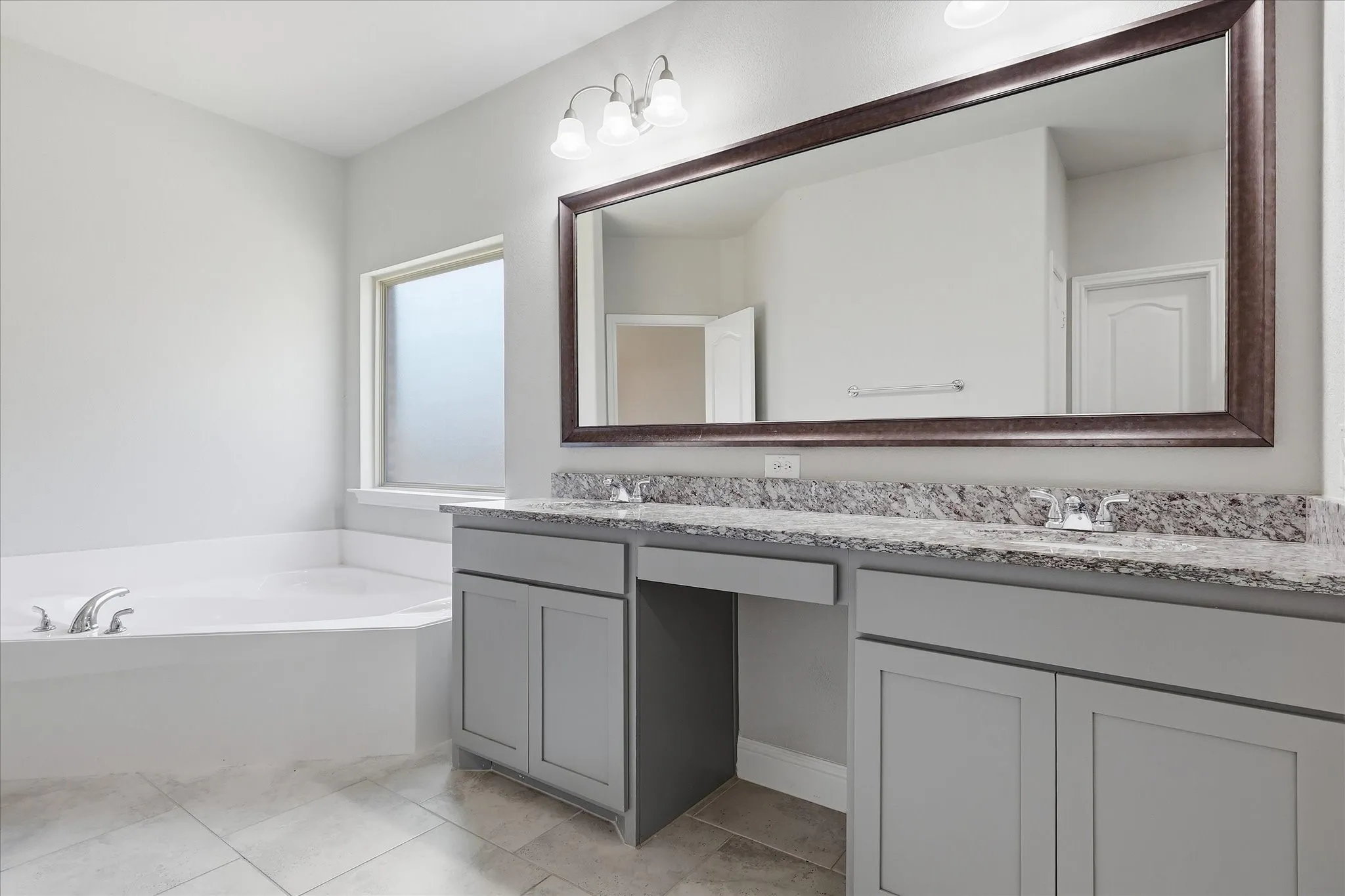 Single Family Residence For Sale in Denton County , 5904 Humber Lane, Celina, Texas 76227, 4 Bedroom, 3 Bathroom, 3 Garage spaces, 3,068 Sqft, built in 2018, mls#21394310, Real Estate Agent in Celina, Homes For Sale in Denton county, Homes For Sale in Celina, Realtor in Celina Texas, Real Estate Brokerage Independent Realty Texas, Luminita Cordes Realtor