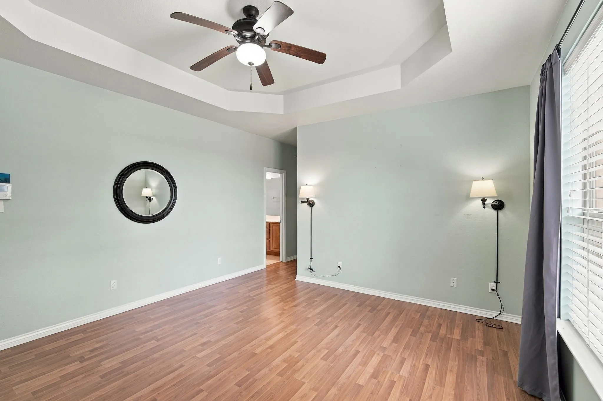 Single Family Residence For Sale in Ellis County , 1865 Old Maypearl Road, Waxahachie, Texas 75167, 4 Bedroom, 3 Bathroom, 2 Garage spaces, 2,953 Sqft, built in 2006, mls#21394642, Real Estate Agent in Waxahachie, Homes For Sale in Ellis county, Homes For Sale in Waxahachie, Realtor in Waxahachie Texas, Real Estate Brokerage Independent Realty Texas, Luminita Cordes Realtor