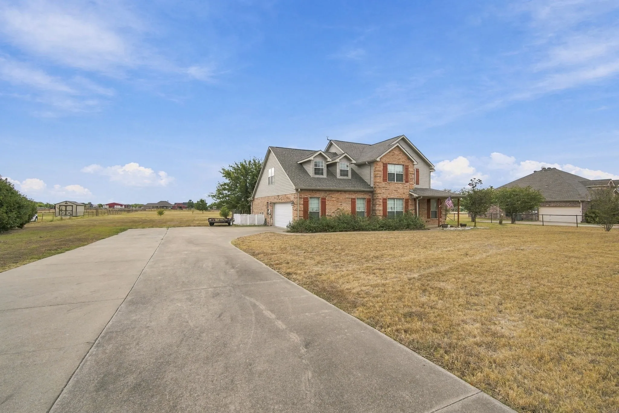 Single Family Residence For Sale in Ellis County , 1865 Old Maypearl Road, Waxahachie, Texas 75167, 4 Bedroom, 3 Bathroom, 2 Garage spaces, 2,953 Sqft, built in 2006, mls#21394642, Real Estate Agent in Waxahachie, Homes For Sale in Ellis county, Homes For Sale in Waxahachie, Realtor in Waxahachie Texas, Real Estate Brokerage Independent Realty Texas, Luminita Cordes Realtor