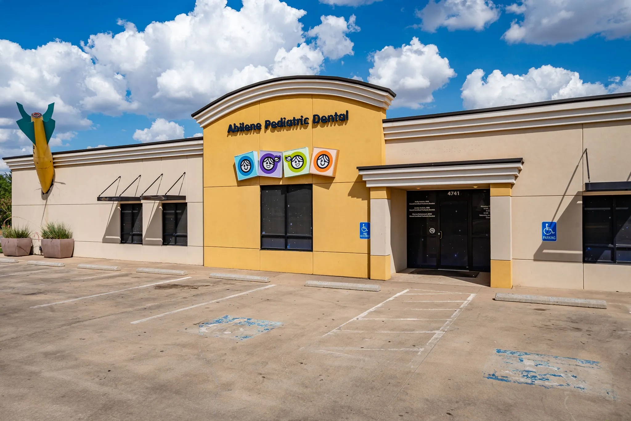 Office For Sale in Taylor County , 4741 Buffalo Gap Road, Abilene, Texas 79606, 0, 0, Garage spaces, 0 Sqft, built in 2015, mls#21394439, Real Estate Agent in Abilene, Homes For Sale in Taylor county, Homes For Sale in Abilene, Realtor in Abilene Texas, Real Estate Brokerage Independent Realty Texas, Luminita Cordes Realtor