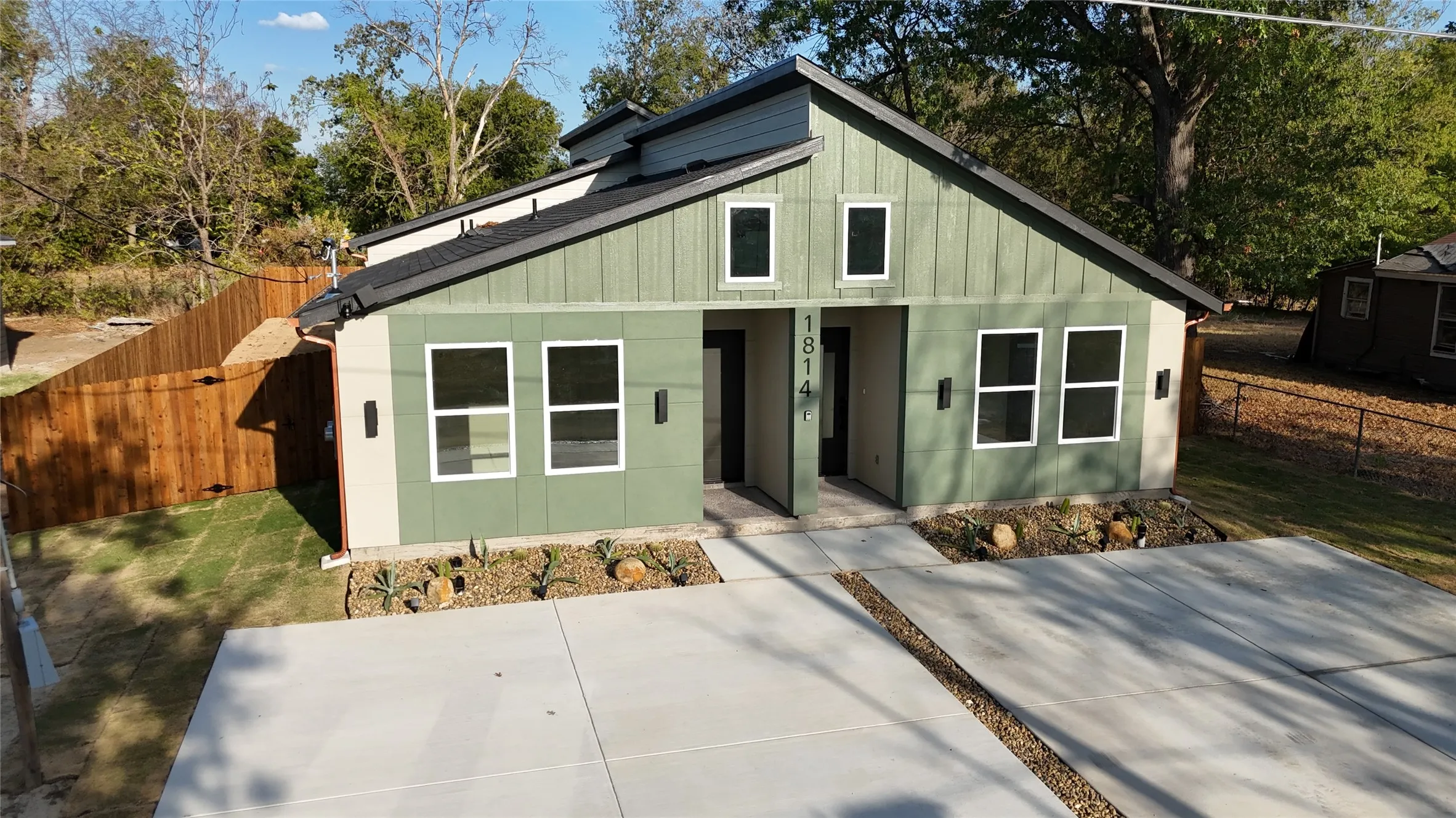 Duplex For Sale in Hunt County , 1814 Division Street, Commerce, Texas 75428, 6 Bedroom, 4 Bathroom, Garage spaces, 2,176 Sqft, built in 2026, mls#21393056, Real Estate Agent in Commerce, Homes For Sale in Hunt county, Homes For Sale in Commerce, Realtor in Commerce Texas, Real Estate Brokerage Independent Realty Texas, Luminita Cordes Realtor