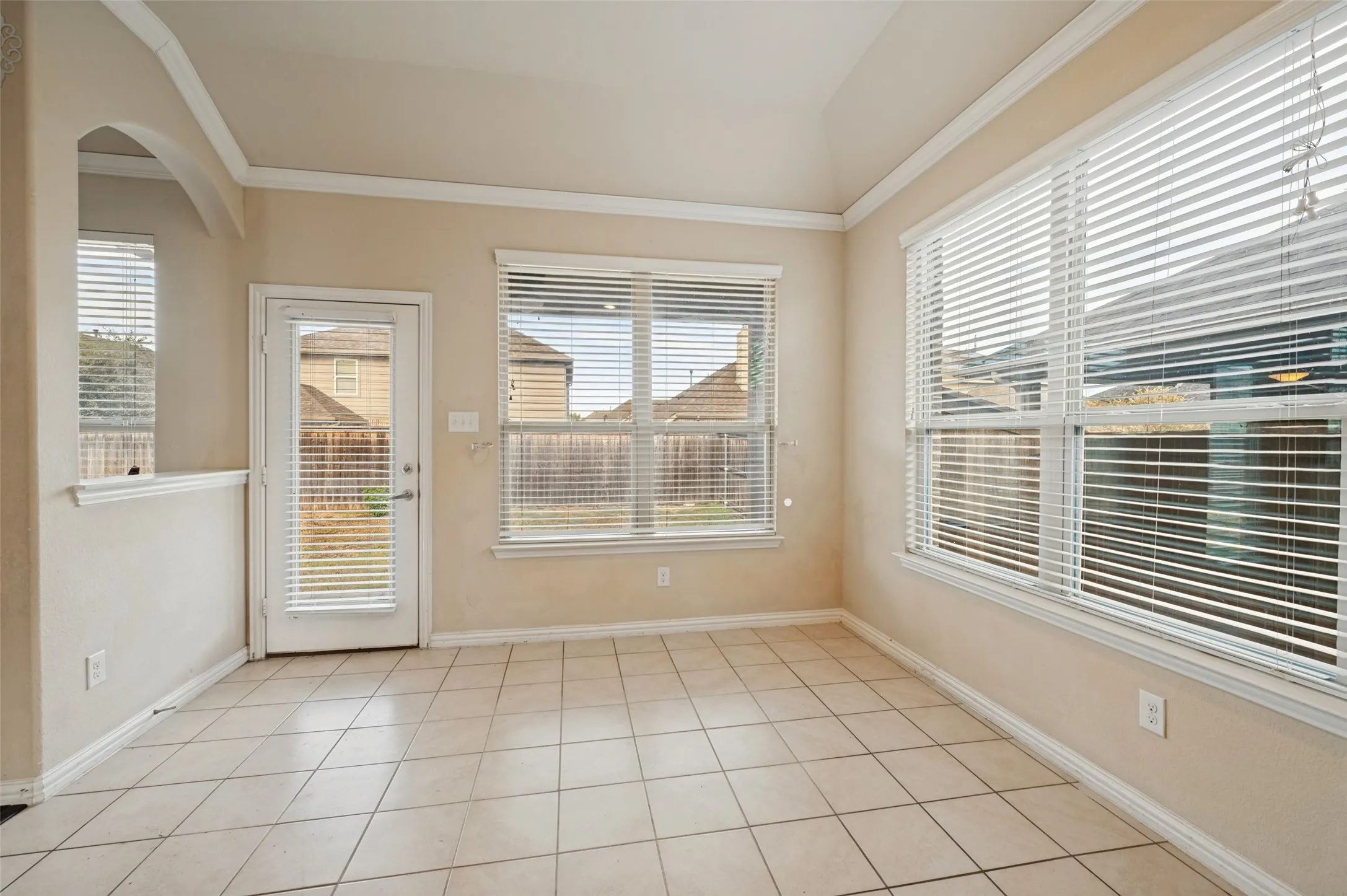 Single Family Residence For Sale in Denton County , 2317 Prospect Park Lane, Prosper, Texas 75078, 4 Bedroom, 4 Bathroom, 2 Garage spaces, 3,417 Sqft, built in 2016, mls#21394649, Real Estate Agent in Prosper, Homes For Sale in Denton county, Homes For Sale in Prosper, Realtor in Prosper Texas, Real Estate Brokerage Independent Realty Texas, Luminita Cordes Realtor