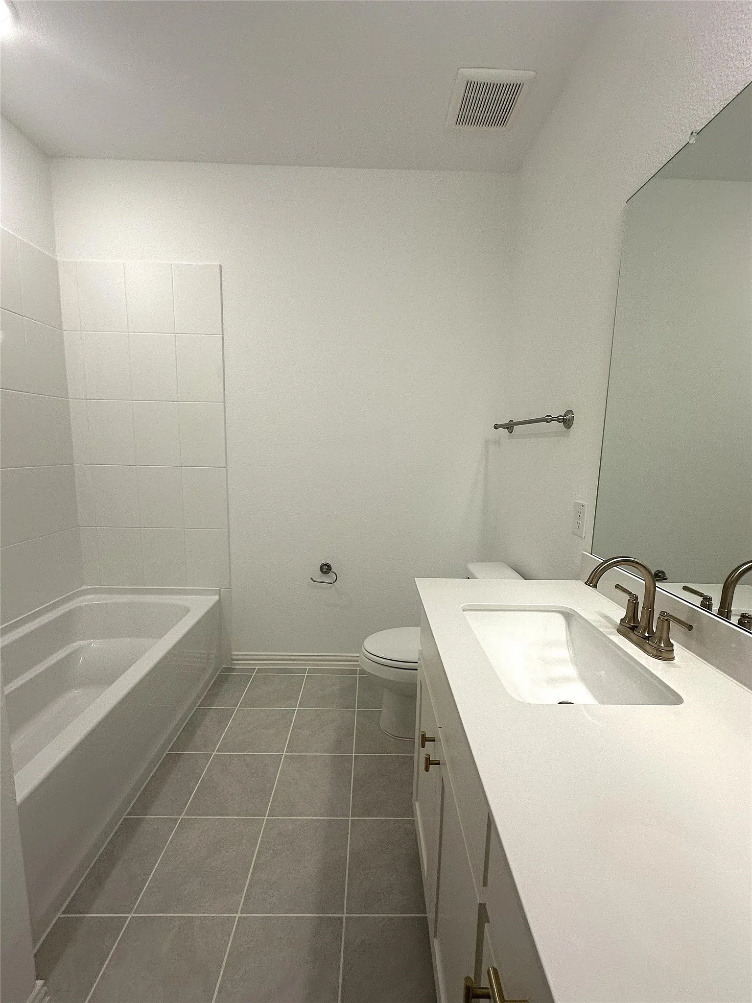 Townhouse For Rent in Collin County , 8924 Scarp Hill Lane, Frisco, Texas 75035, 3 Bedroom, 3 Bathroom, 2 Garage spaces, 2,150 Sqft, built in 2025, mls#21394657, Real Estate Agent in Frisco, Homes For Rent in Collin county, Homes For Rent in Frisco, Realtor in Frisco Texas, Real Estate Brokerage Independent Realty Texas, Luminita Cordes Realtor
