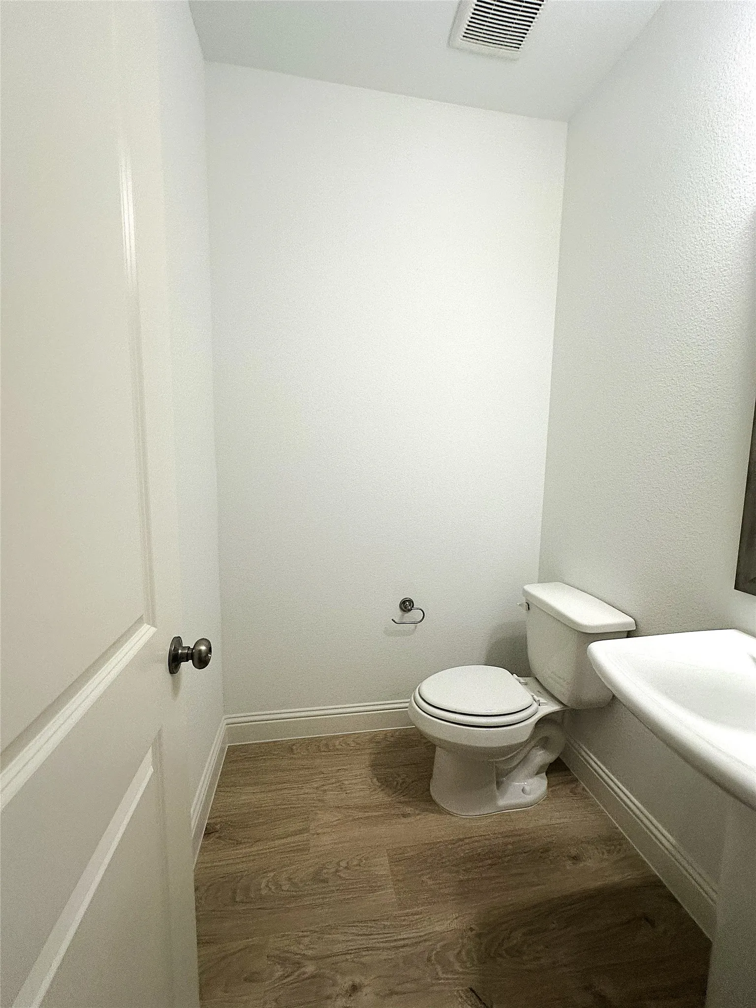 Townhouse For Rent in Collin County , 8924 Scarp Hill Lane, Frisco, Texas 75035, 3 Bedroom, 3 Bathroom, 2 Garage spaces, 2,150 Sqft, built in 2025, mls#21394657, Real Estate Agent in Frisco, Homes For Rent in Collin county, Homes For Rent in Frisco, Realtor in Frisco Texas, Real Estate Brokerage Independent Realty Texas, Luminita Cordes Realtor