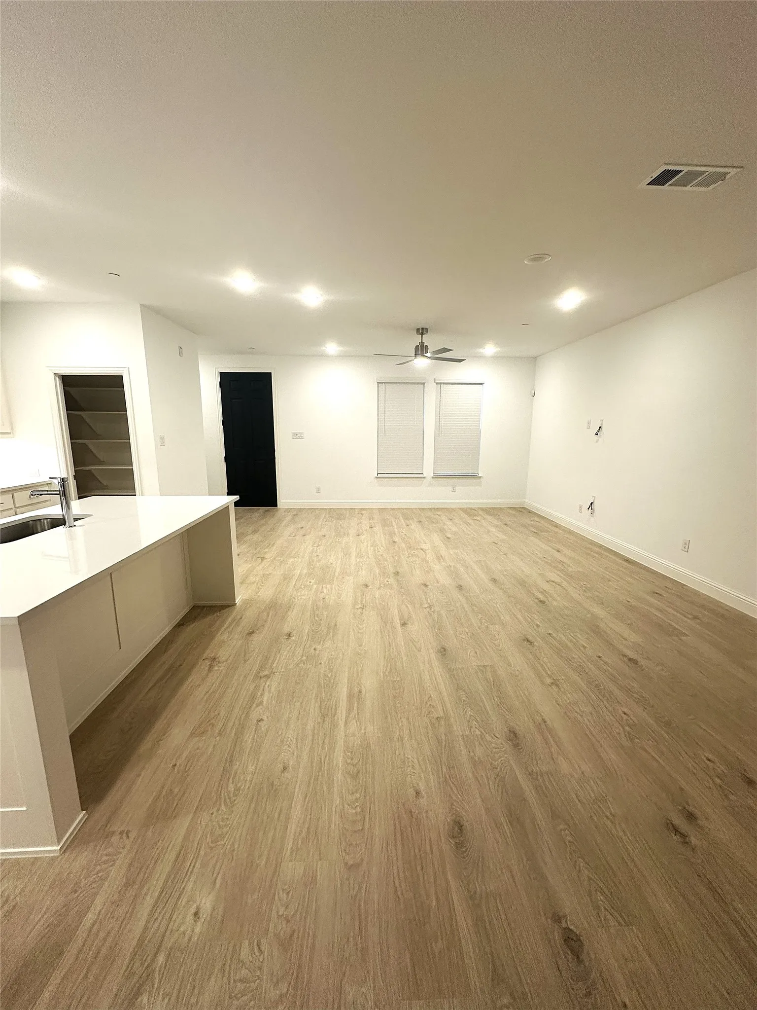 Townhouse For Rent in Collin County , 8924 Scarp Hill Lane, Frisco, Texas 75035, 3 Bedroom, 3 Bathroom, 2 Garage spaces, 2,150 Sqft, built in 2025, mls#21394657, Real Estate Agent in Frisco, Homes For Rent in Collin county, Homes For Rent in Frisco, Realtor in Frisco Texas, Real Estate Brokerage Independent Realty Texas, Luminita Cordes Realtor